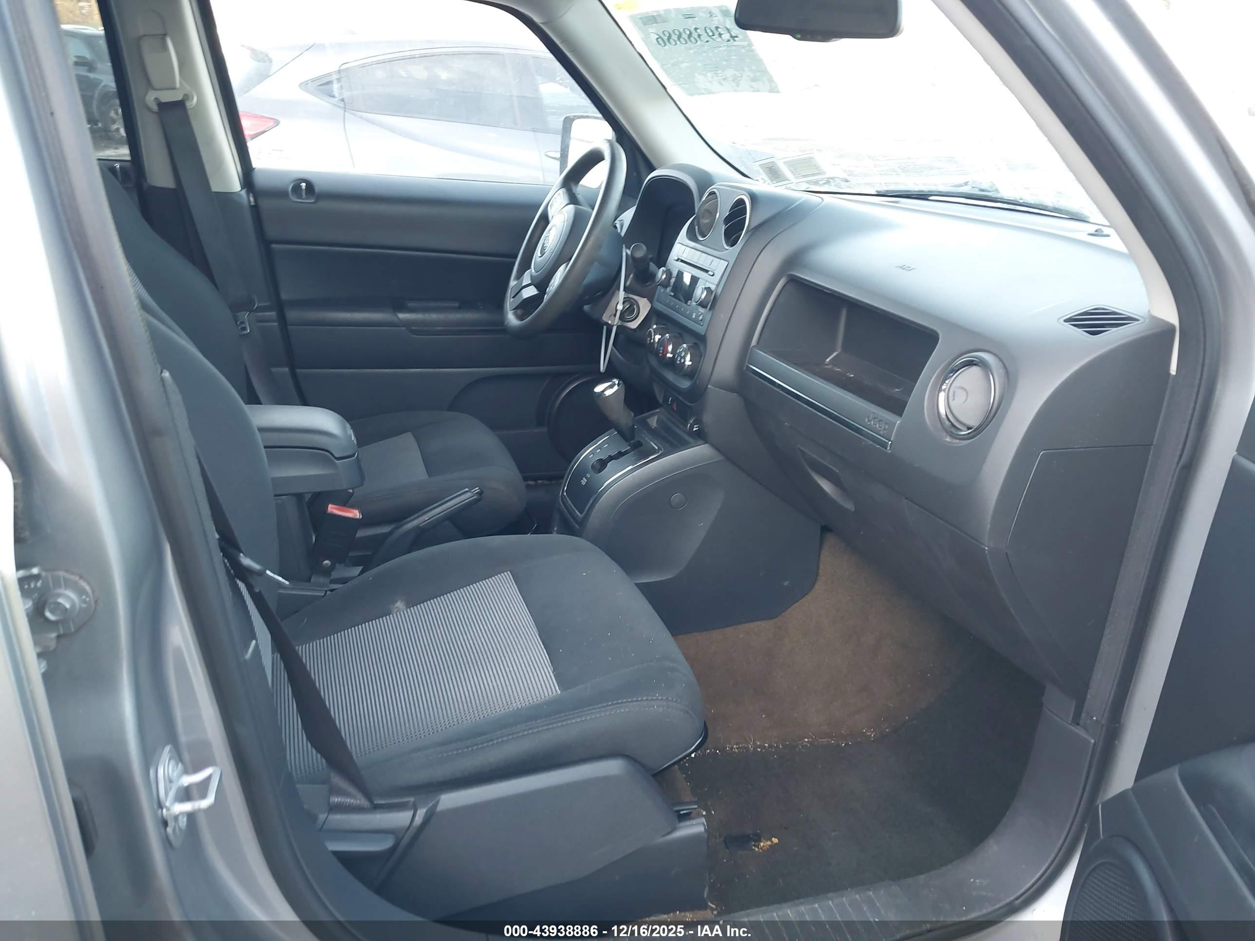 JEEP PATRIOT image 5