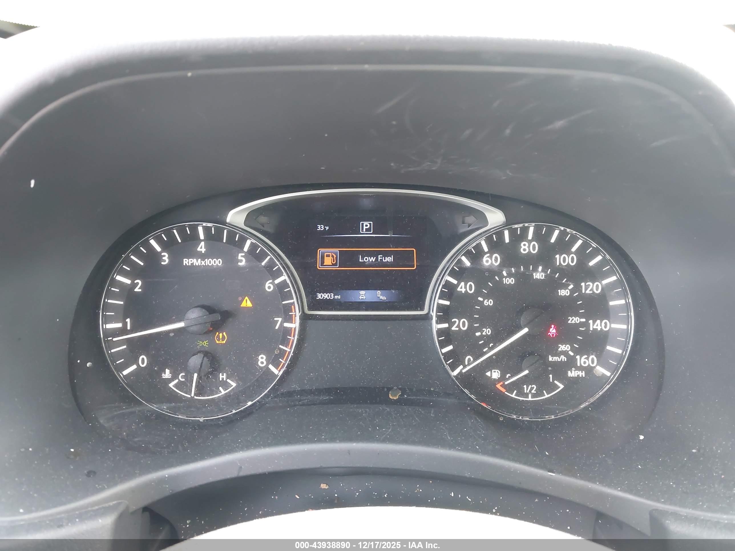 NISSAN PATHFINDER image 7