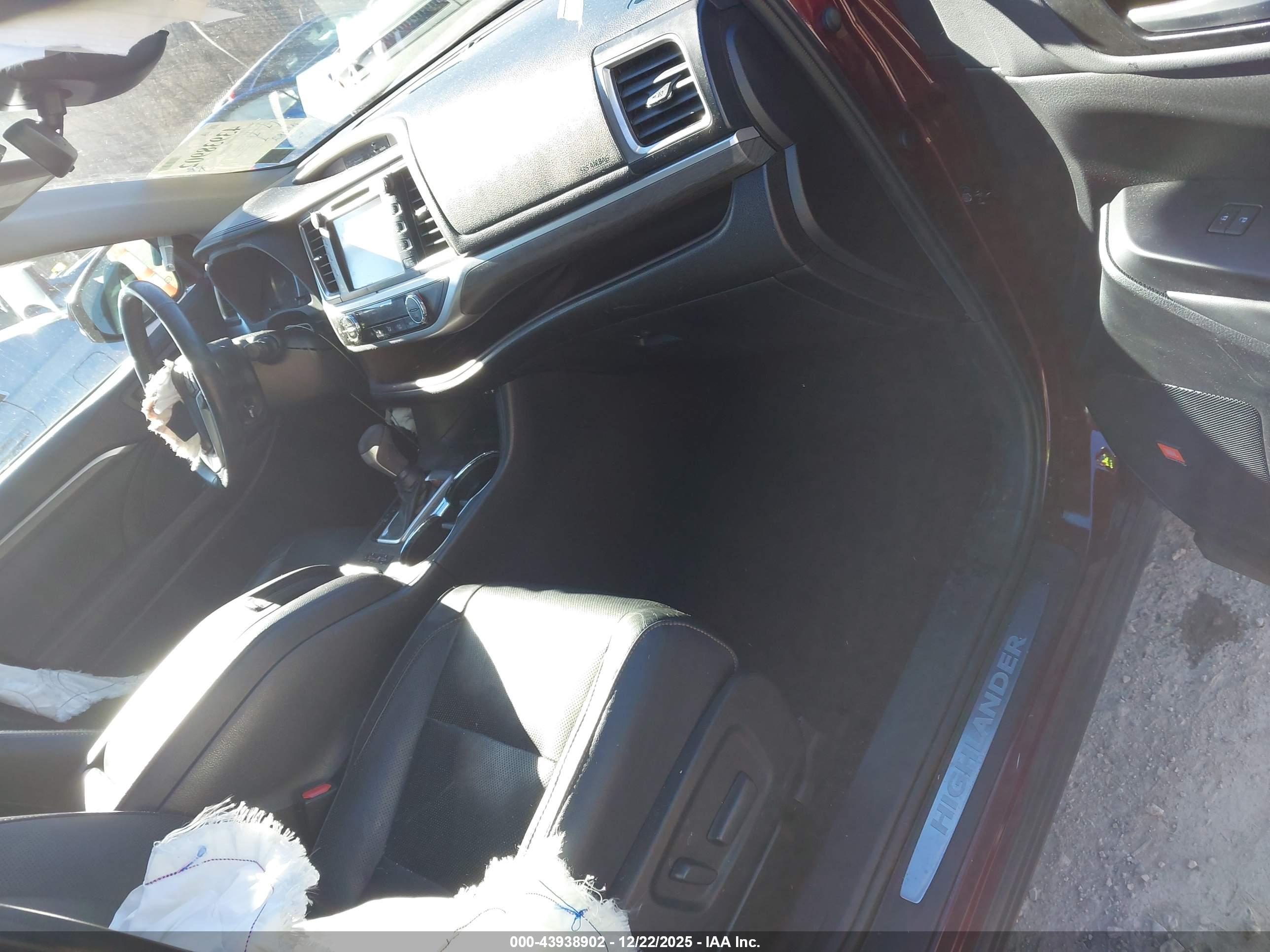 TOYOTA HIGHLANDER image 5