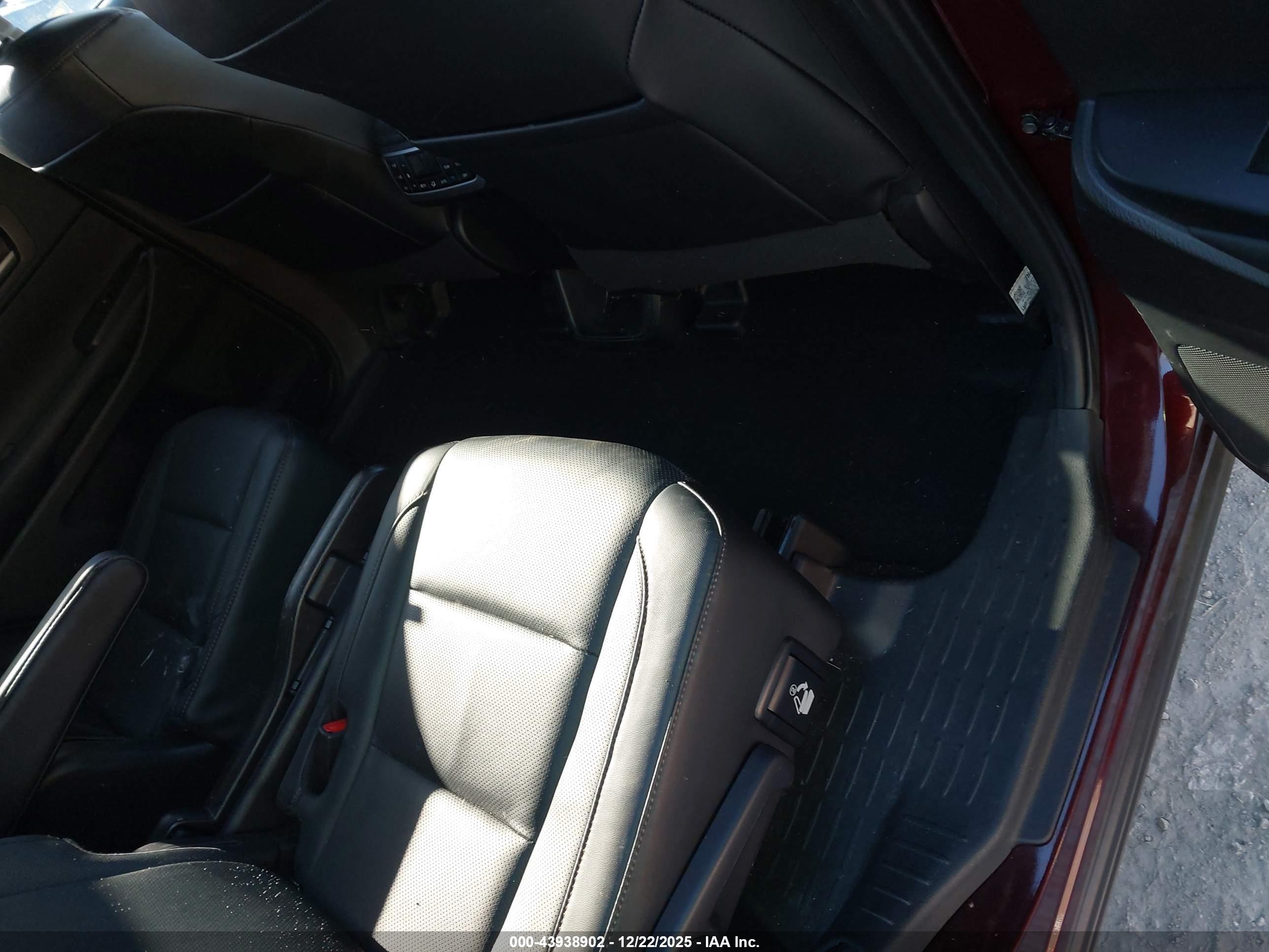TOYOTA HIGHLANDER image 8