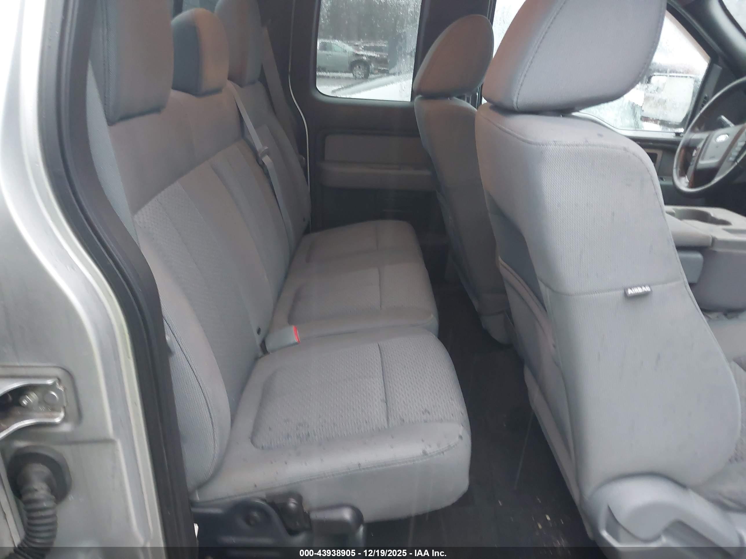 FORD F-150 image 8