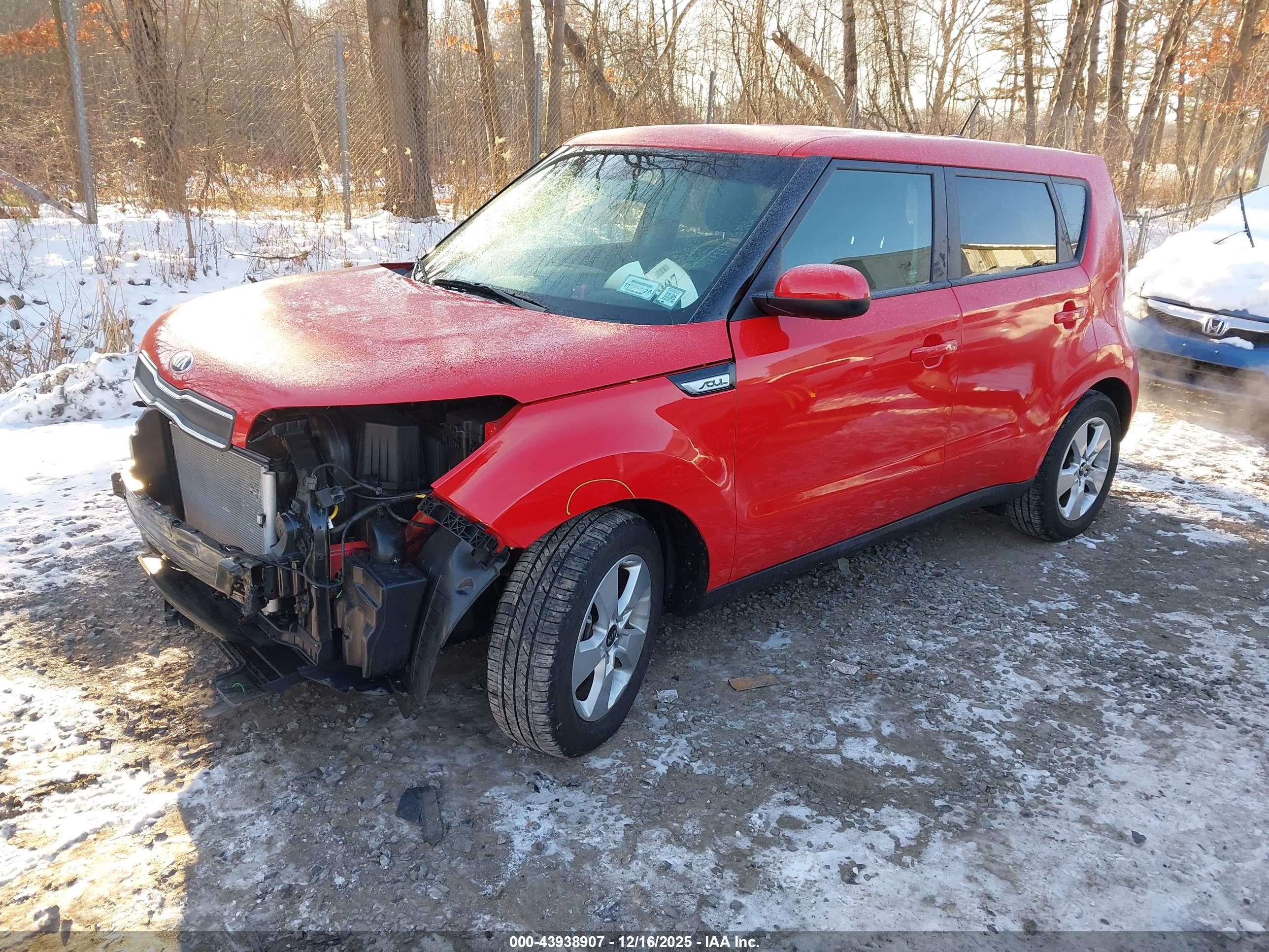 KIA SOUL image 2
