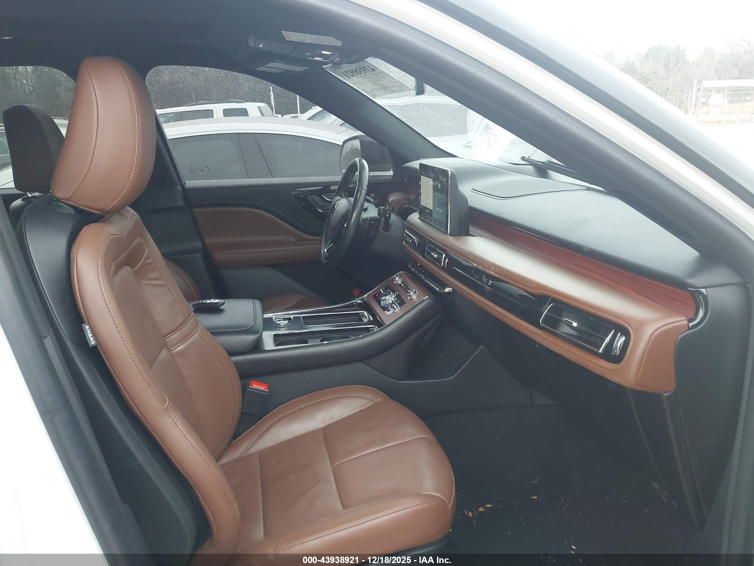 LINCOLN AVIATOR image 5