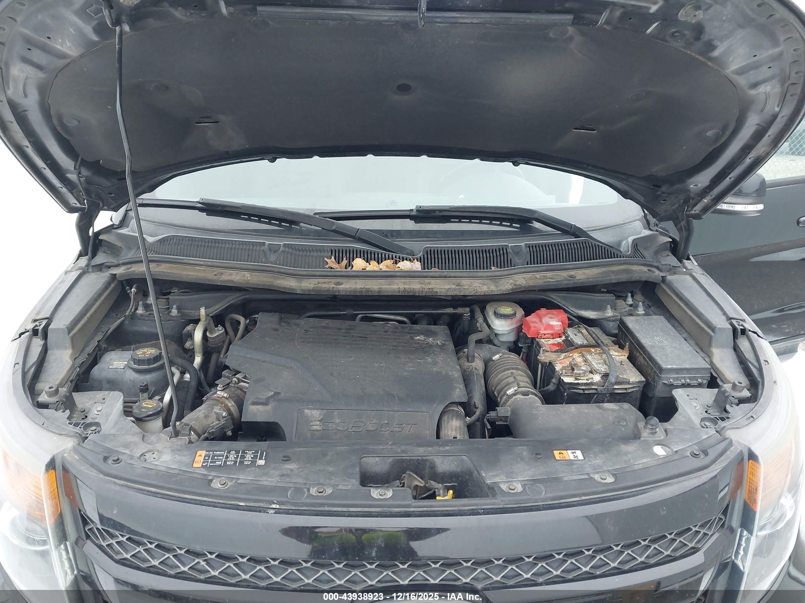 FORD EXPLORER image 10