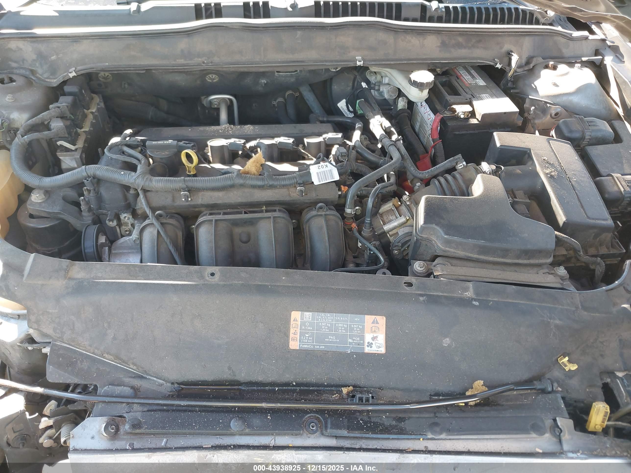 FORD FUSION image 10