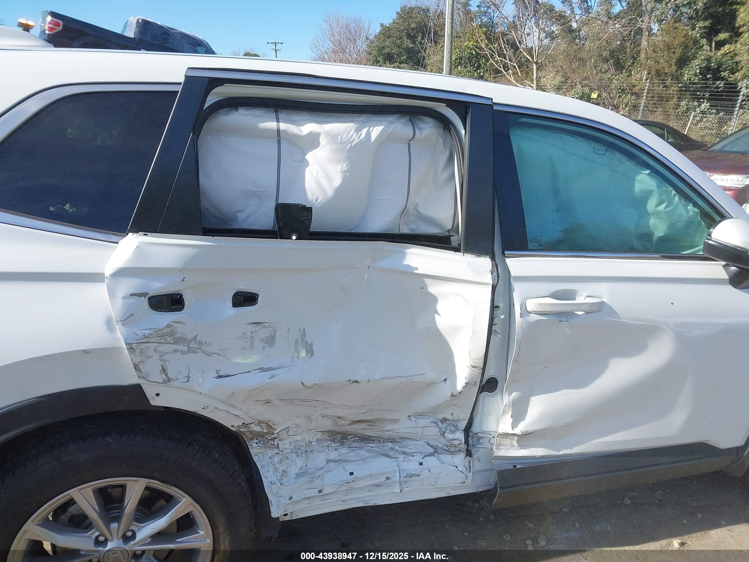 HONDA CR-V image 6