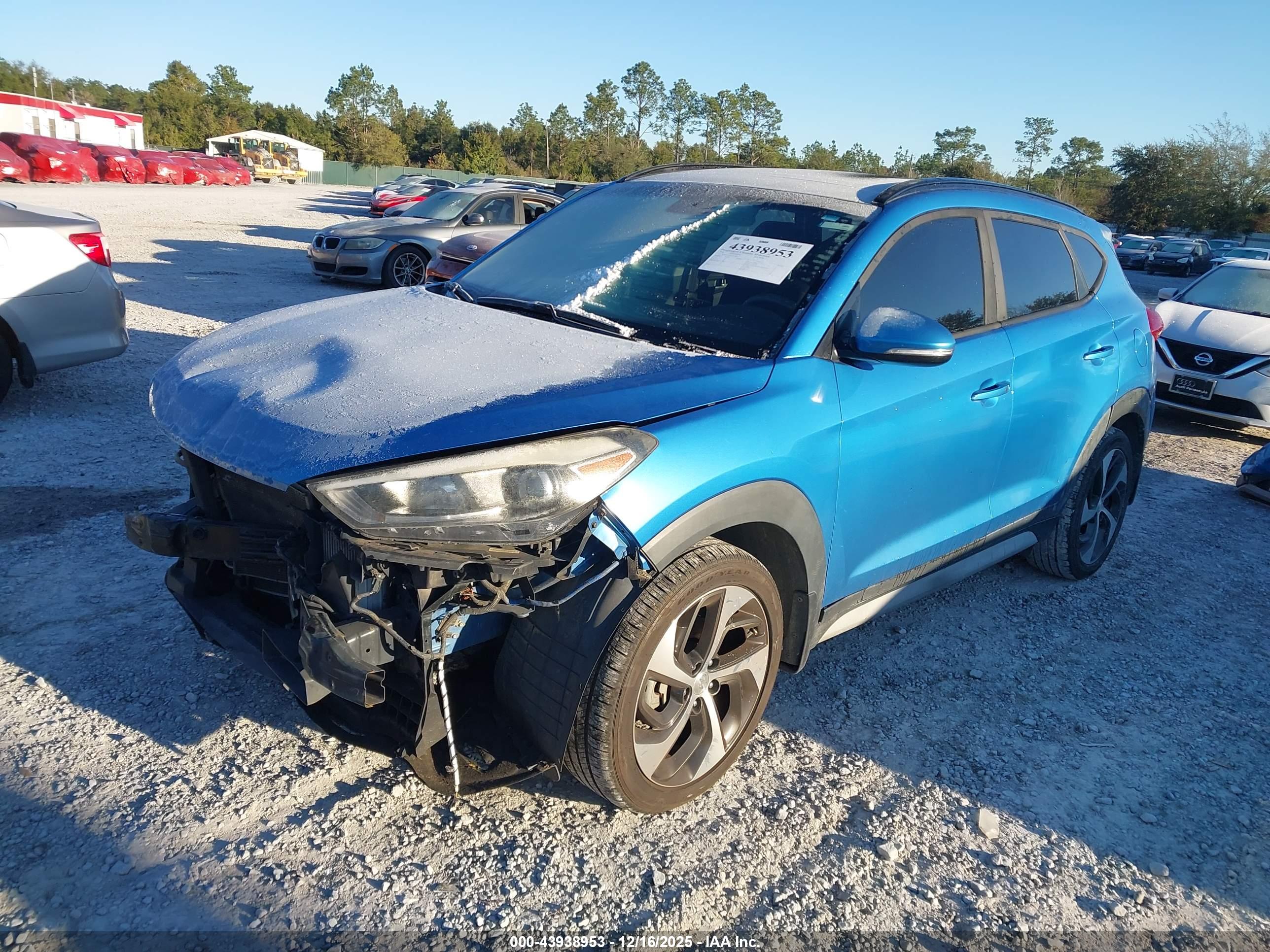 HYUNDAI TUCSON image 2