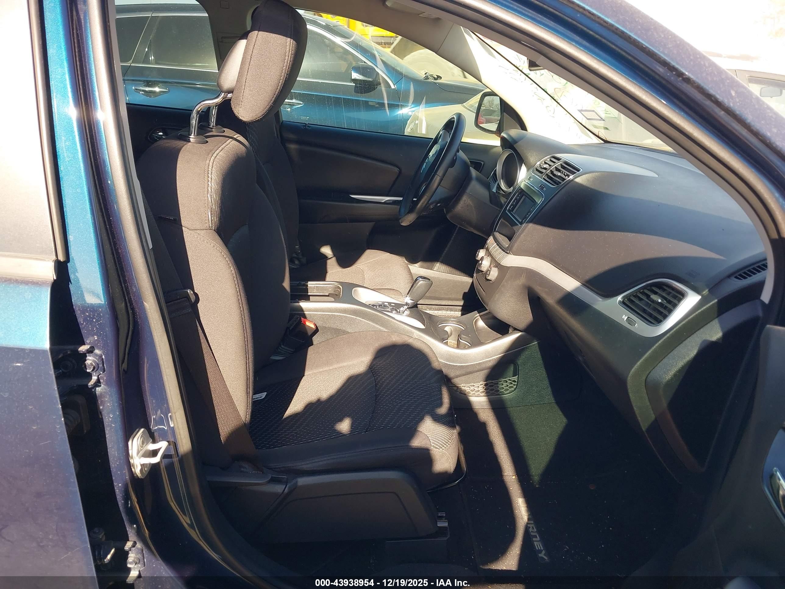DODGE JOURNEY image 5
