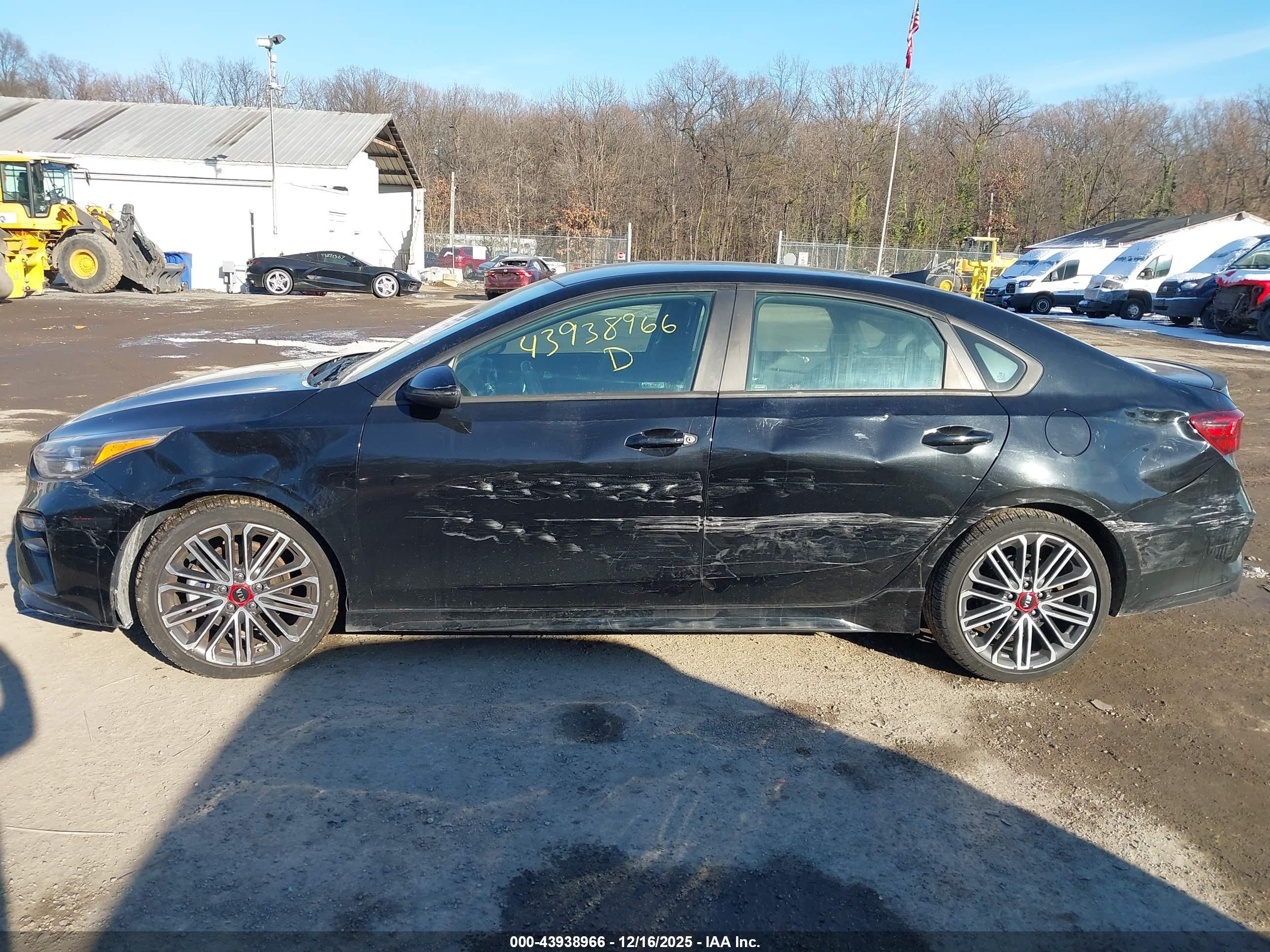 KIA FORTE image 6
