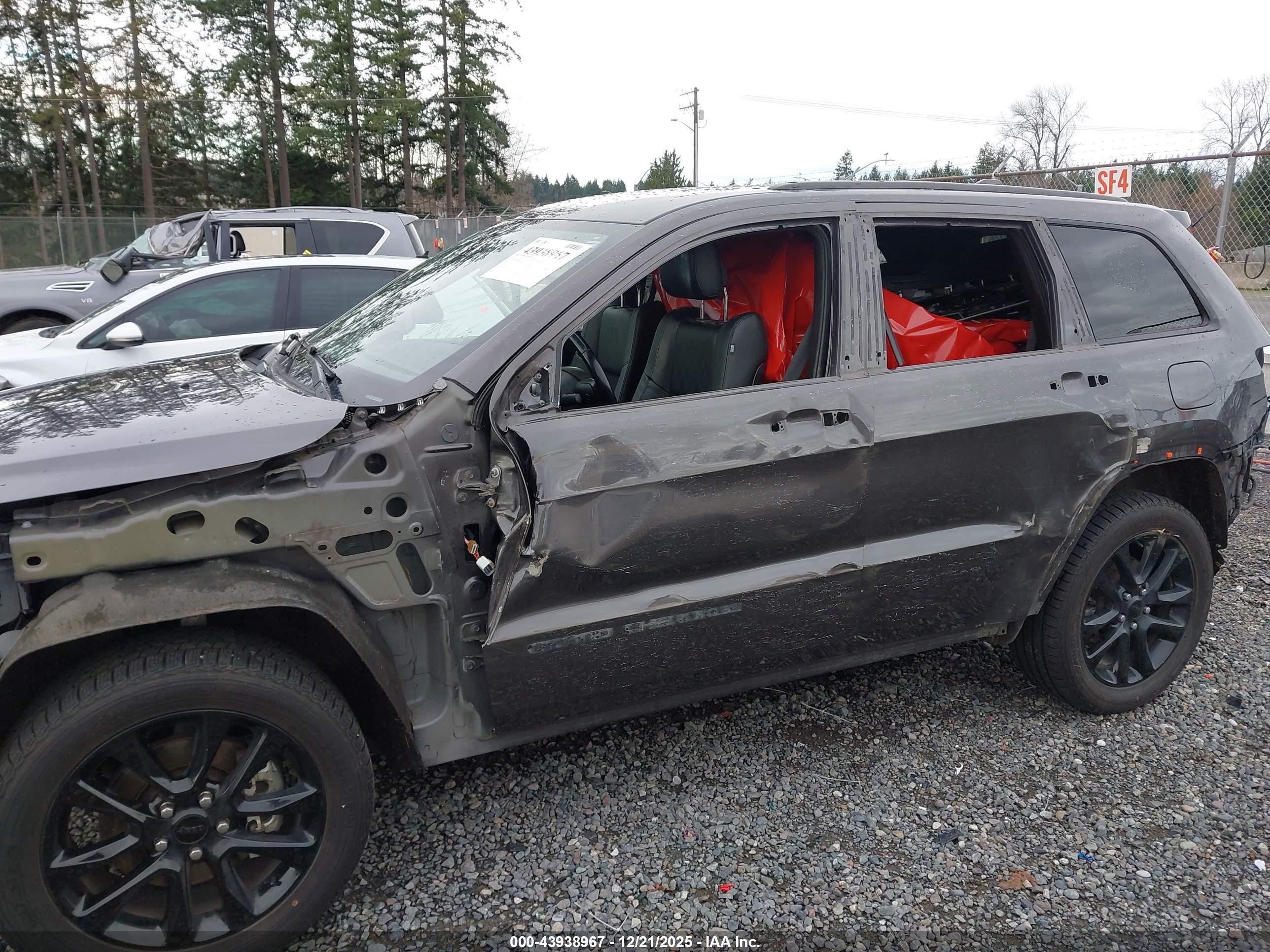 JEEP GRAND image 6