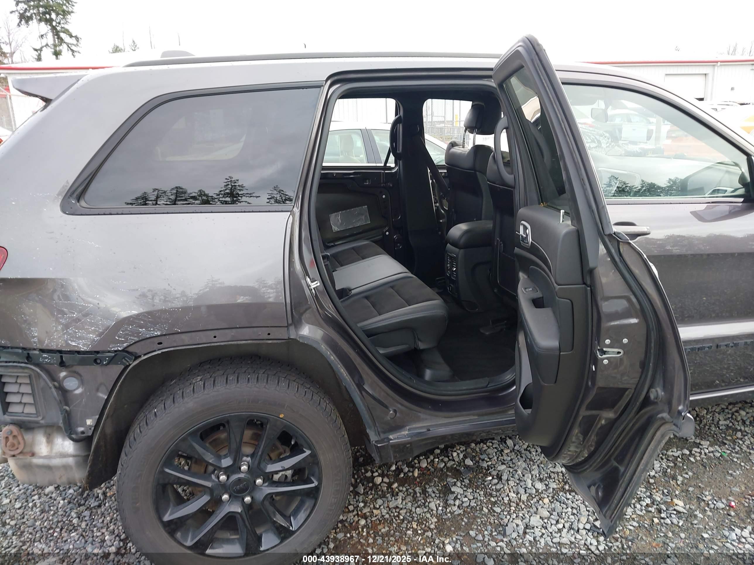 JEEP GRAND image 8