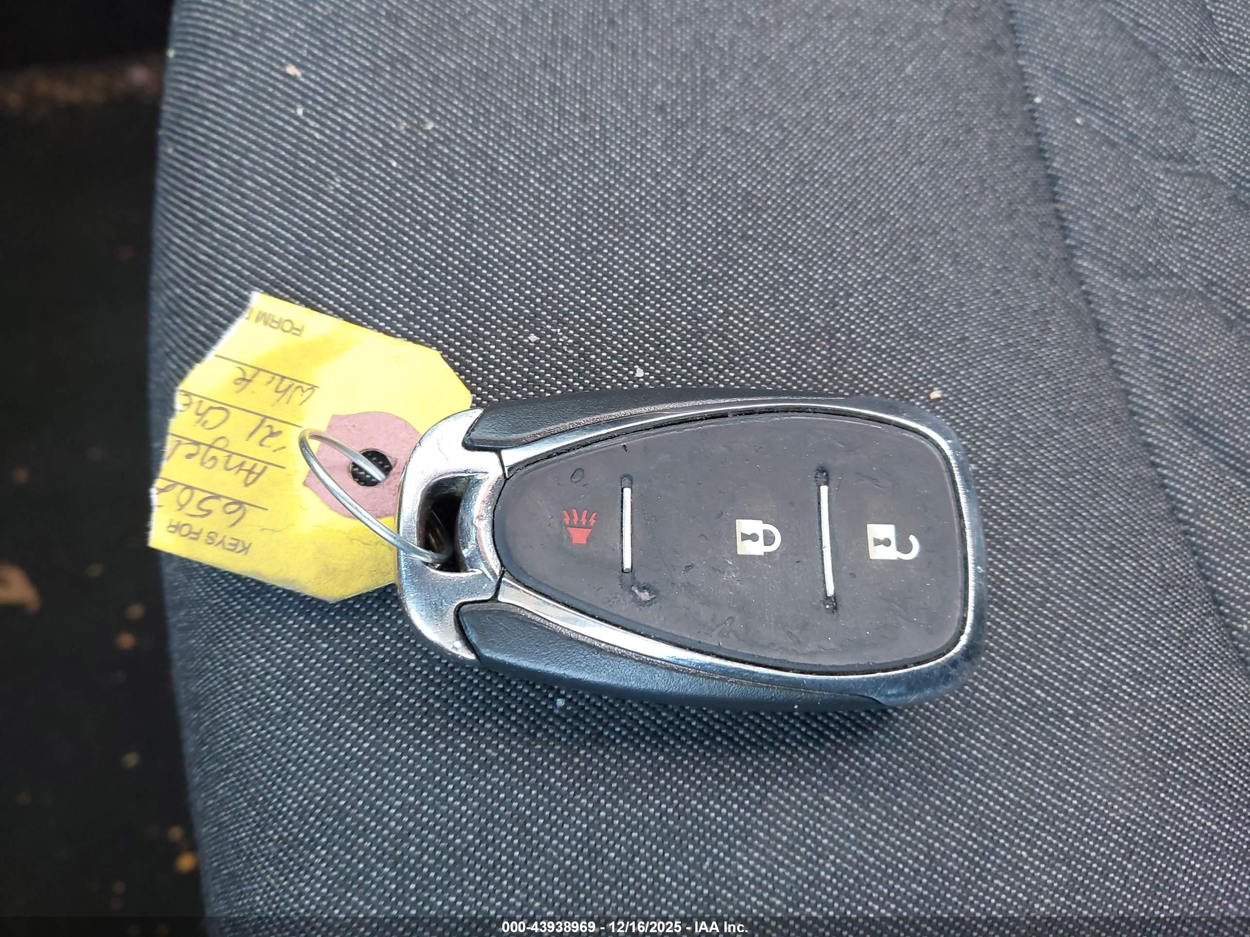 CHEVROLET EQUINOX image 11