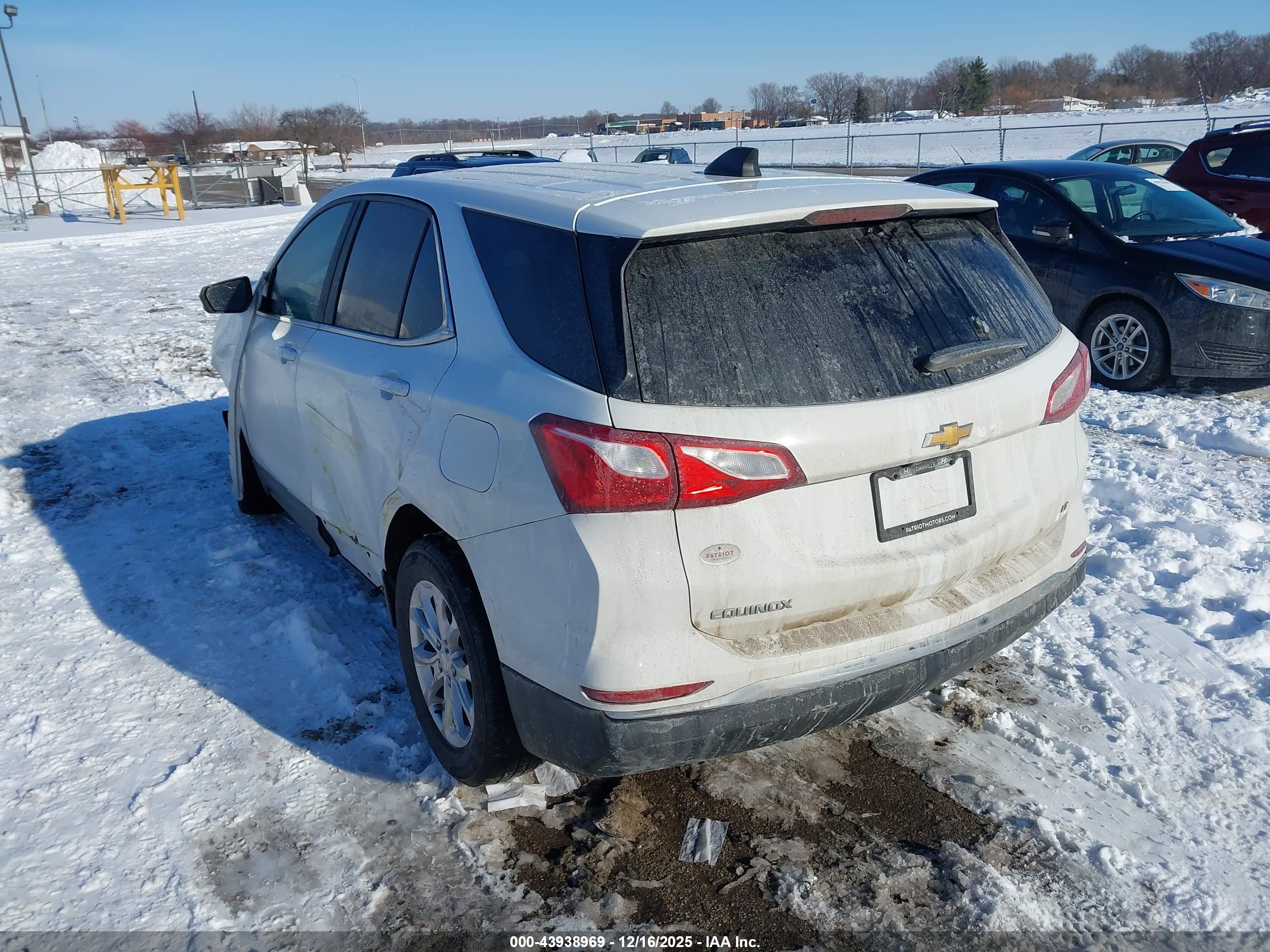 CHEVROLET EQUINOX image 3
