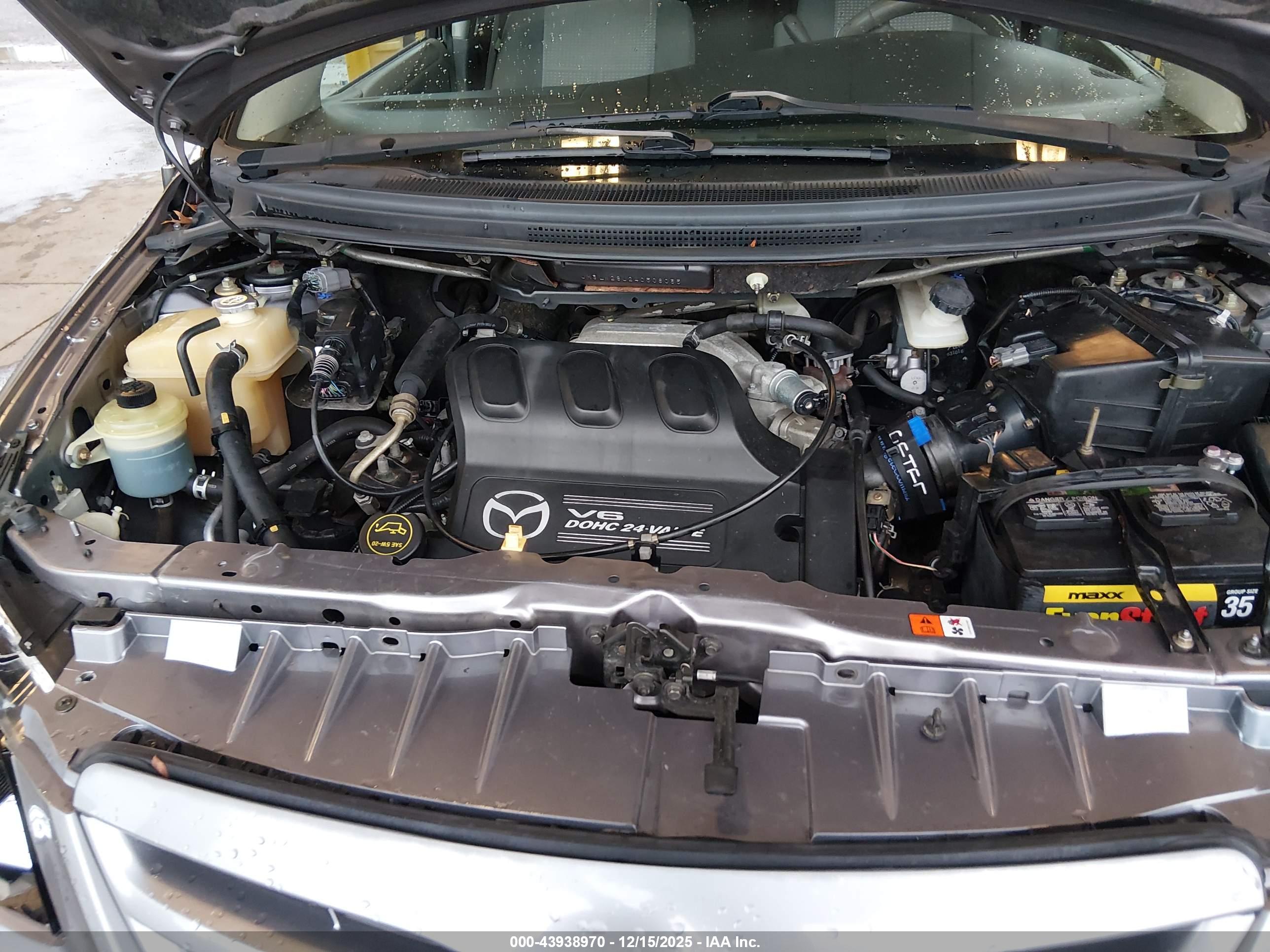 MAZDA MPV image 10