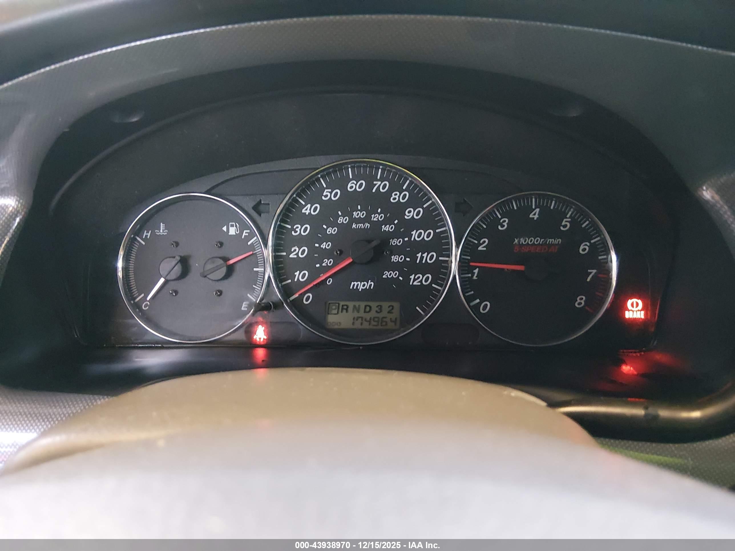 MAZDA MPV image 7