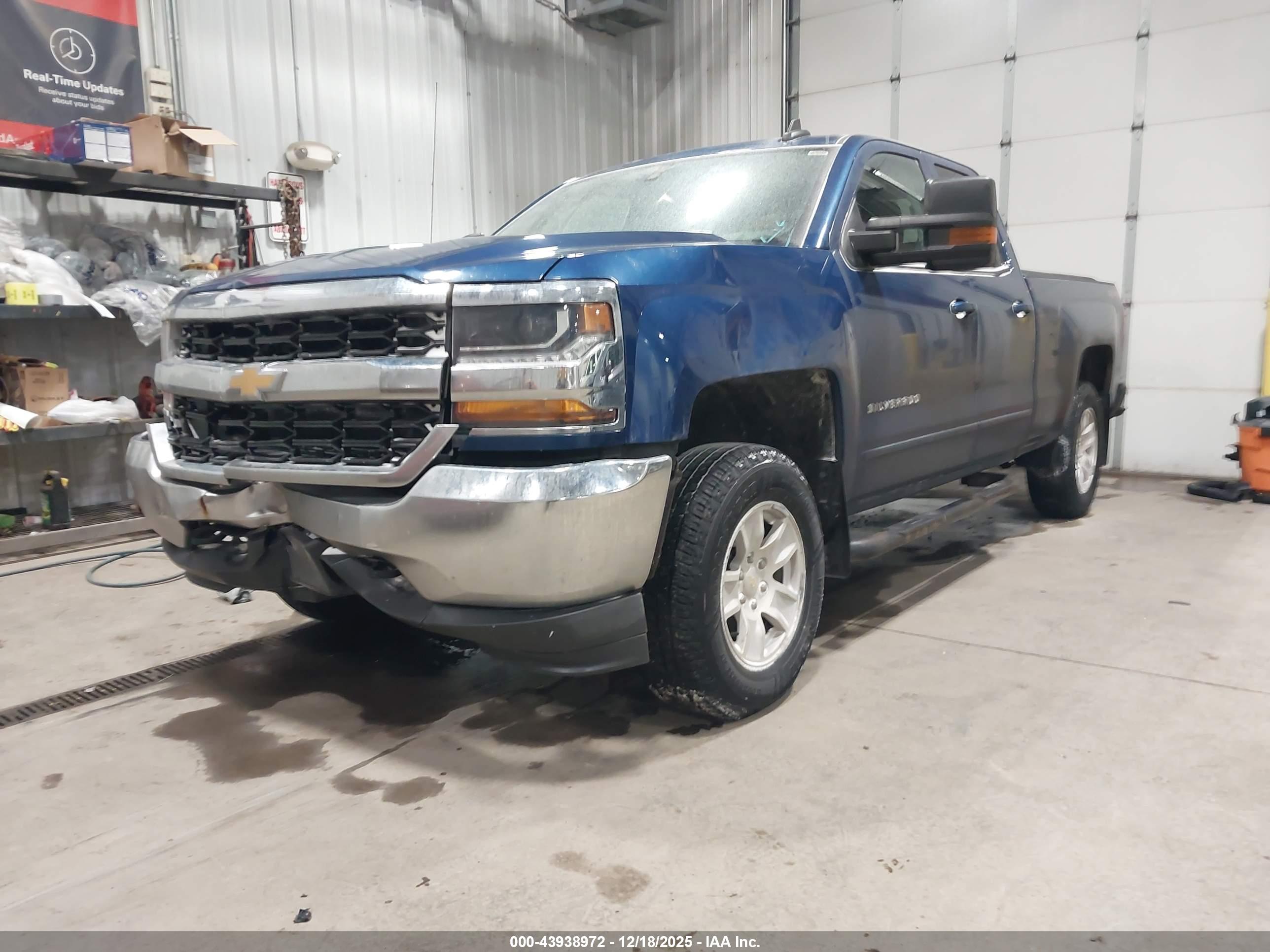 CHEVROLET SILVERADO image 2