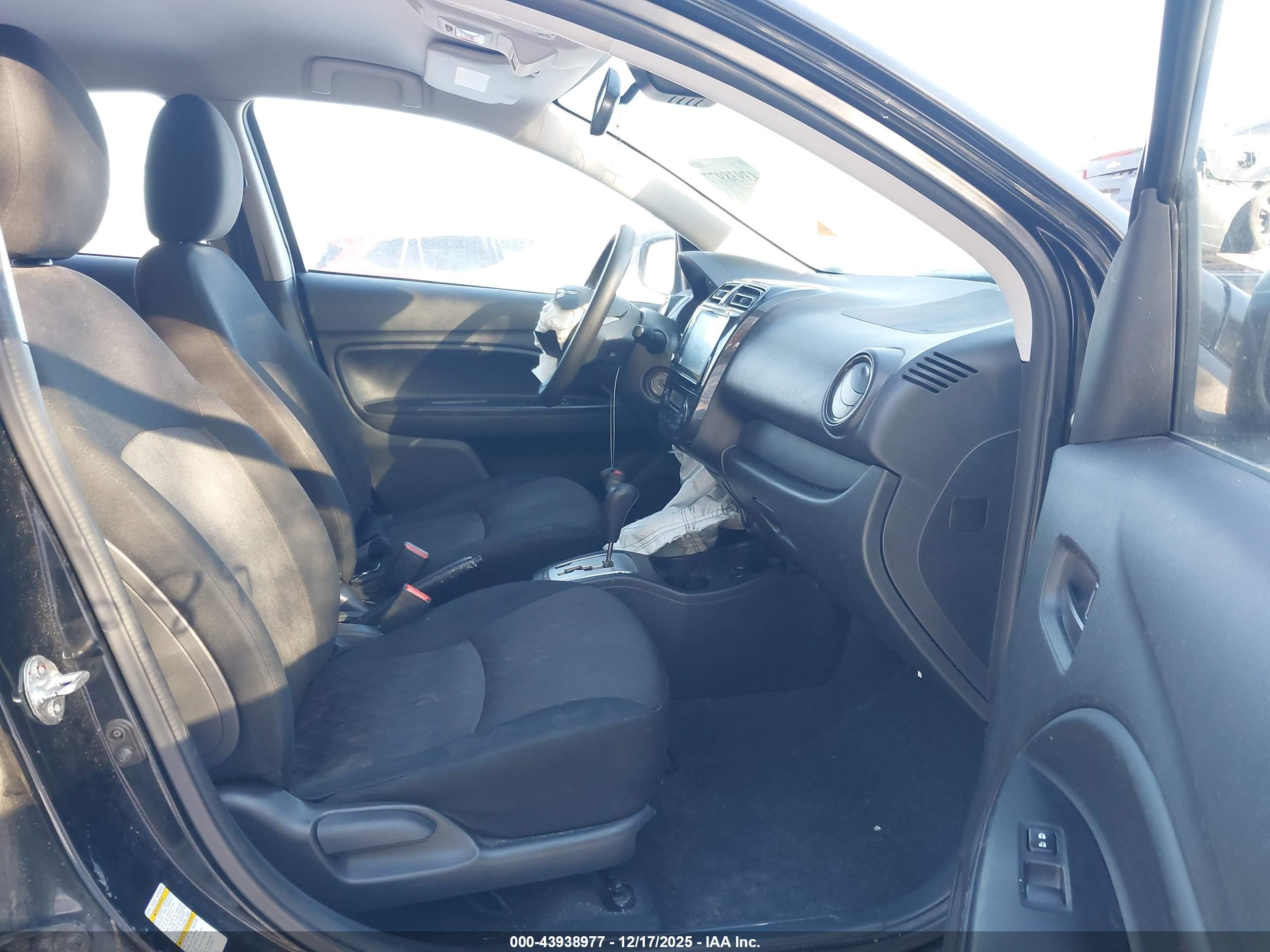 MITSUBISHI MIRAGE image 5