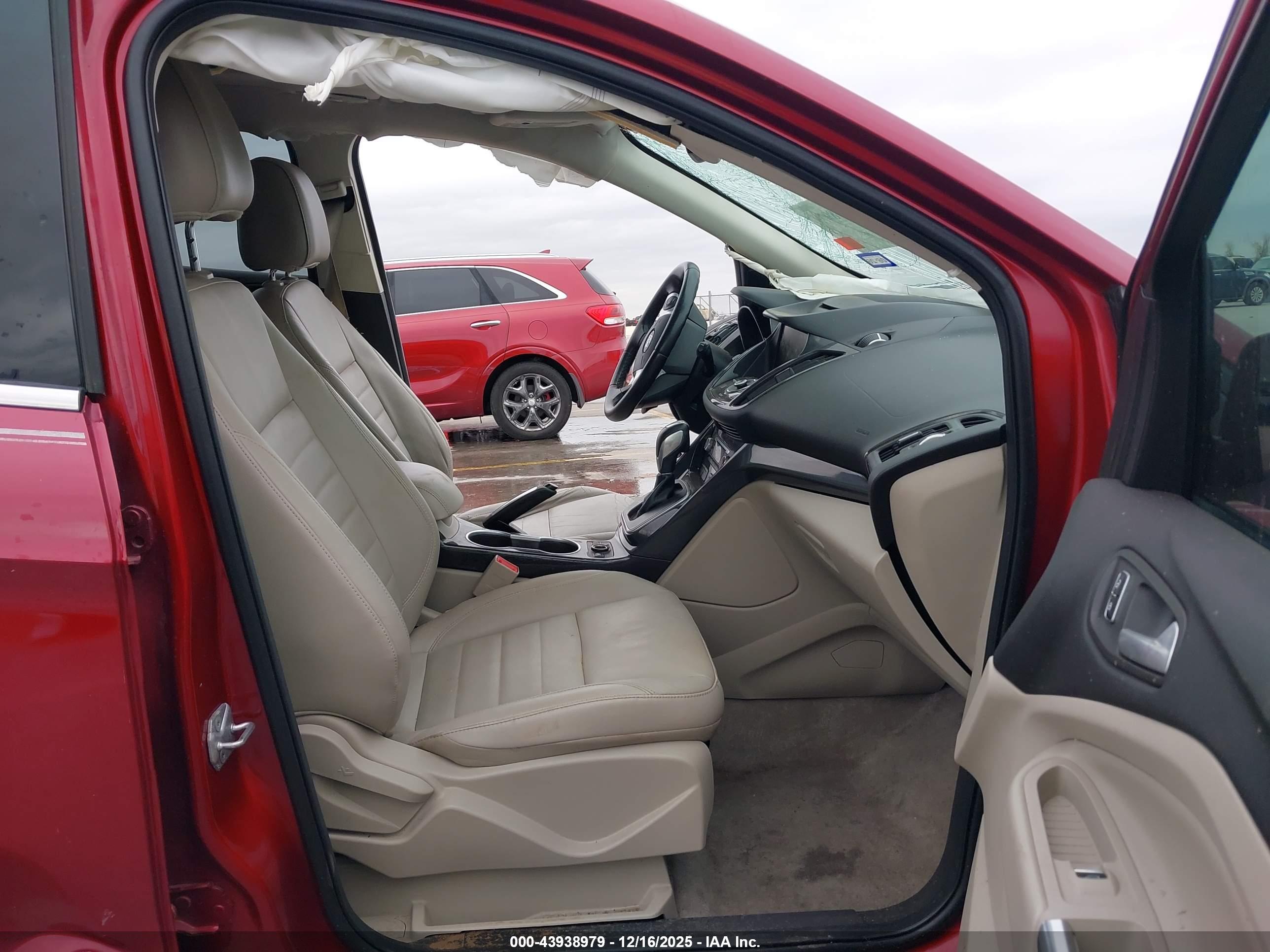 FORD ESCAPE image 5