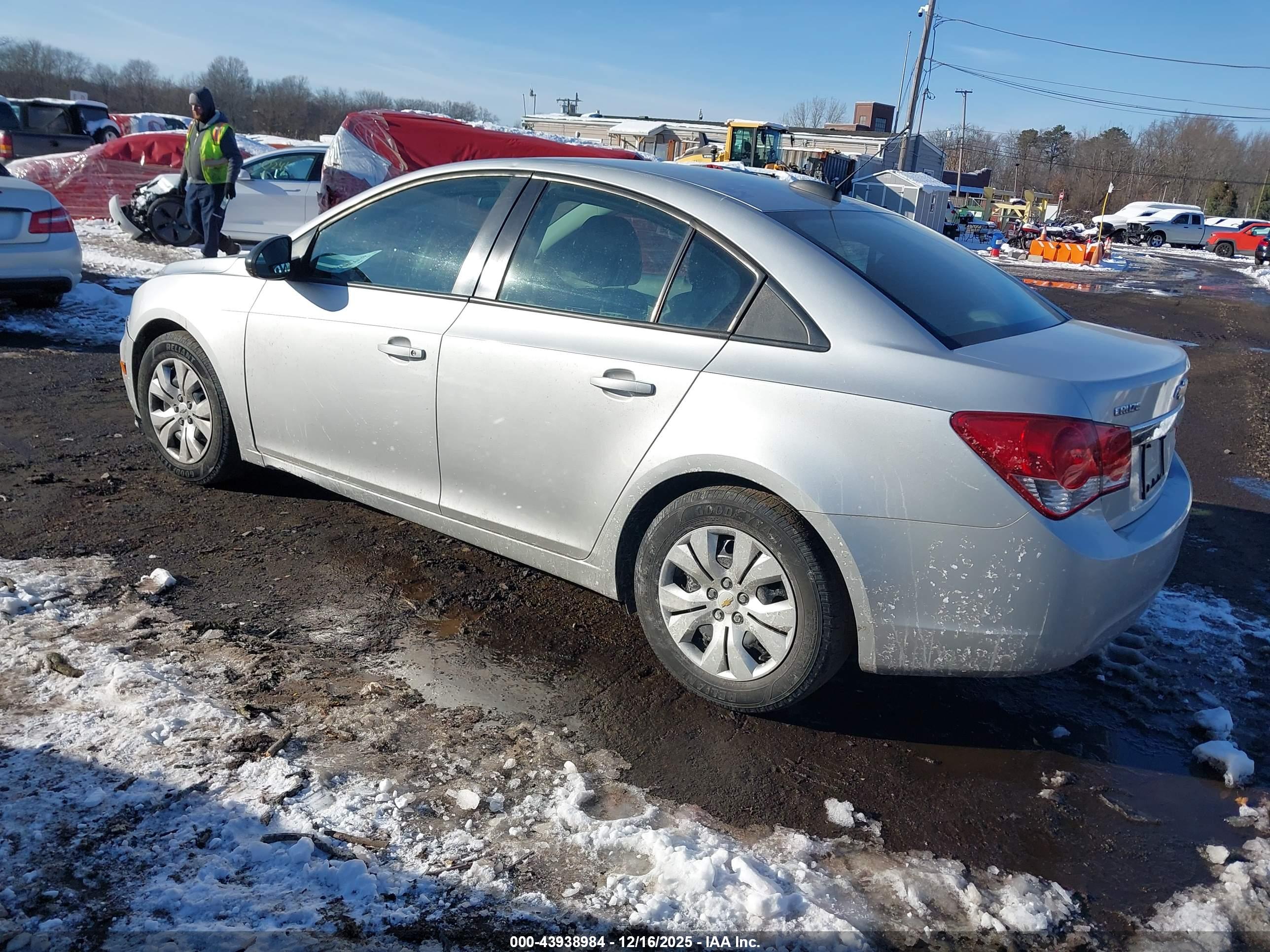 CHEVROLET CRUZE image 3