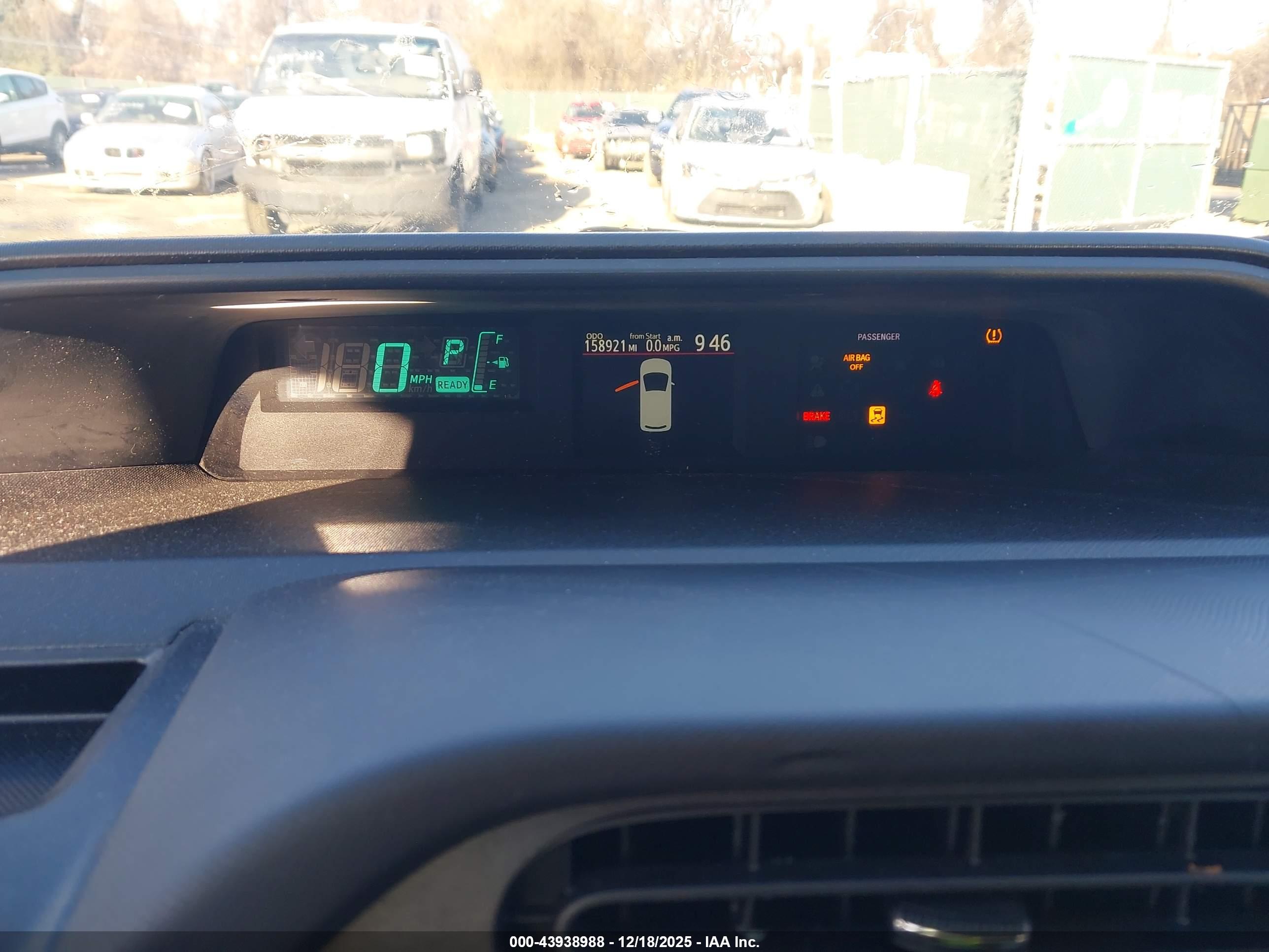 TOYOTA PRIUS image 7