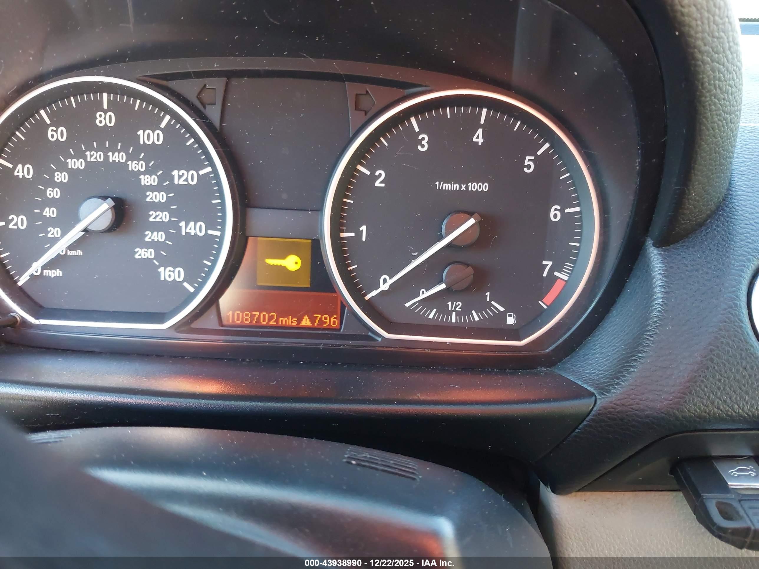 BMW 128I image 7