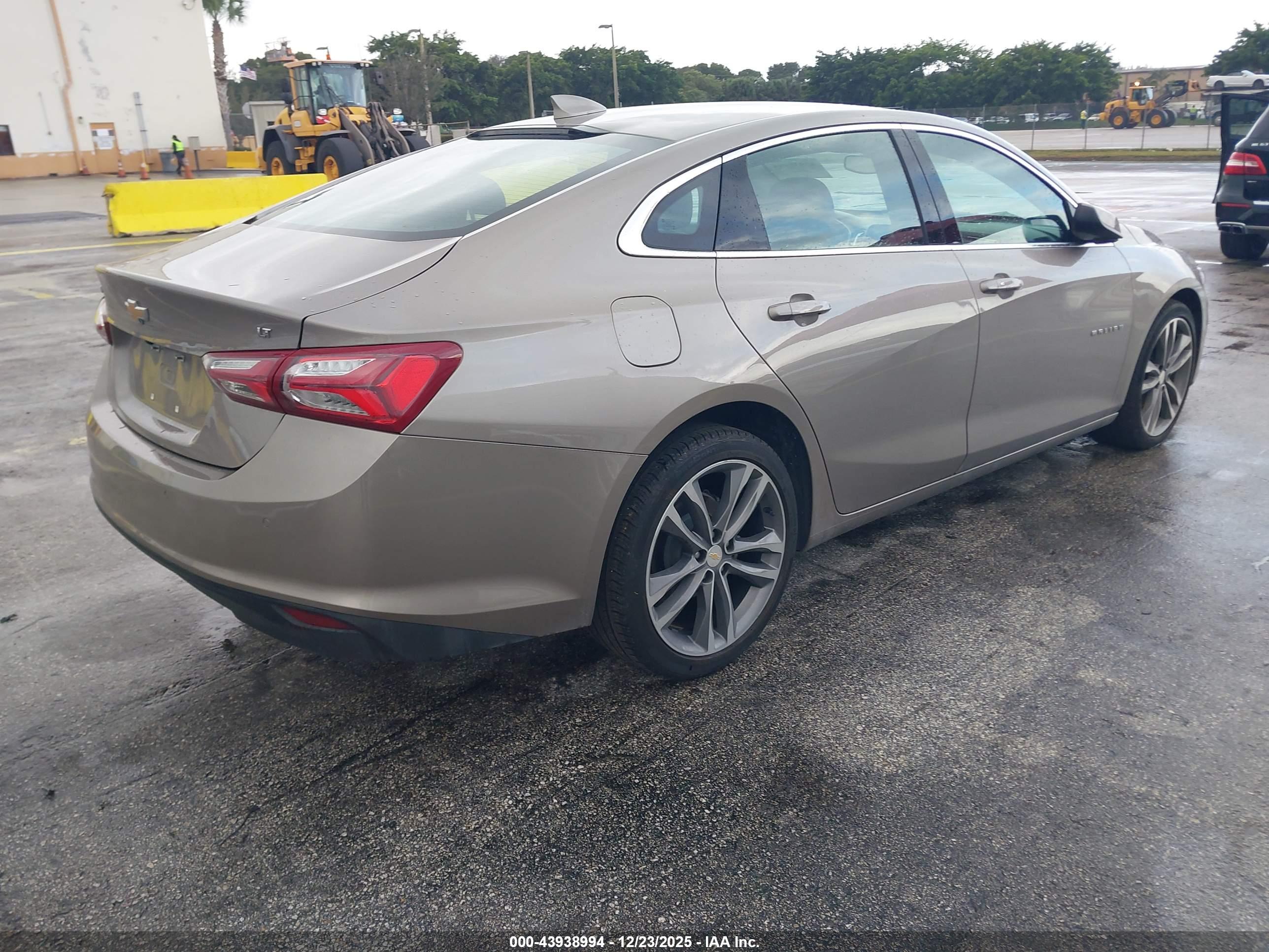 CHEVROLET MALIBU image 4