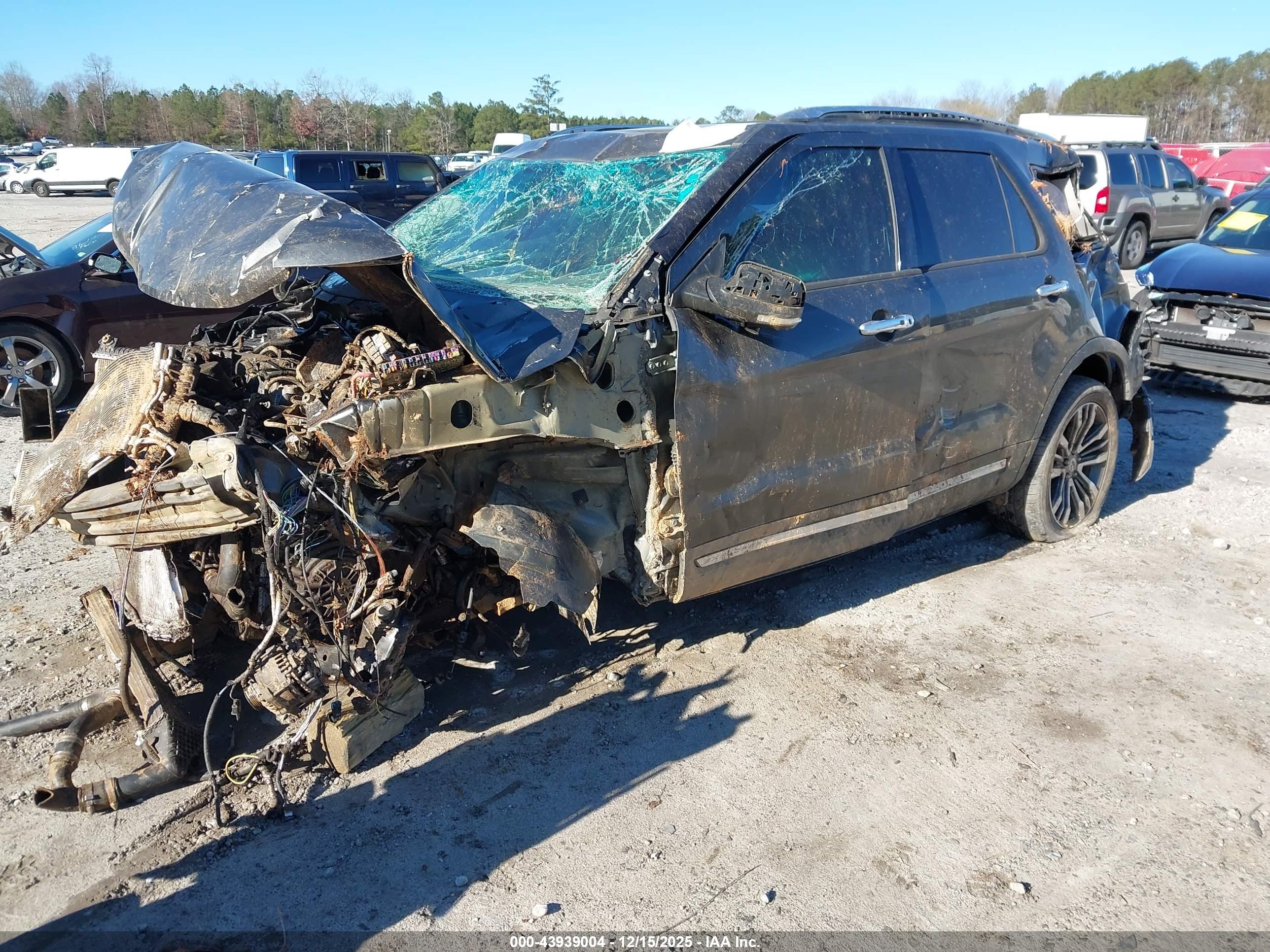 FORD EXPLORER image 2