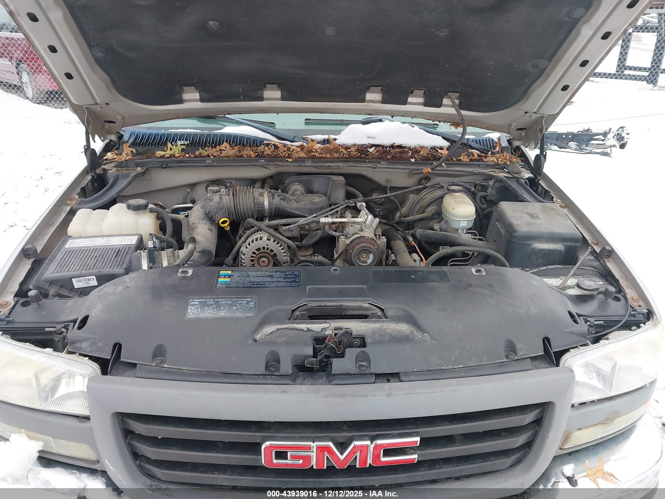 GMC SIERRA image 10