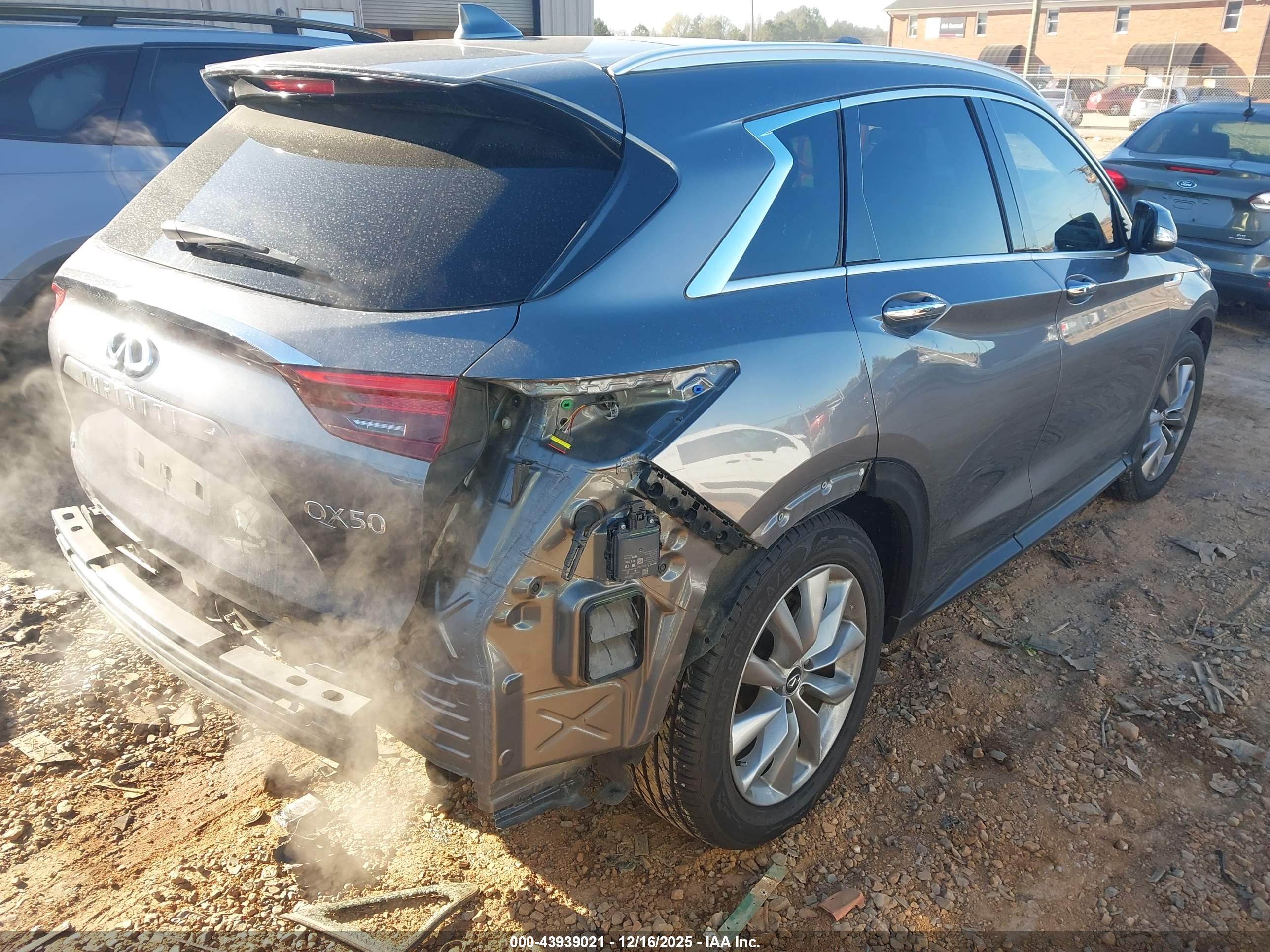 INFINITI QX50 image 4