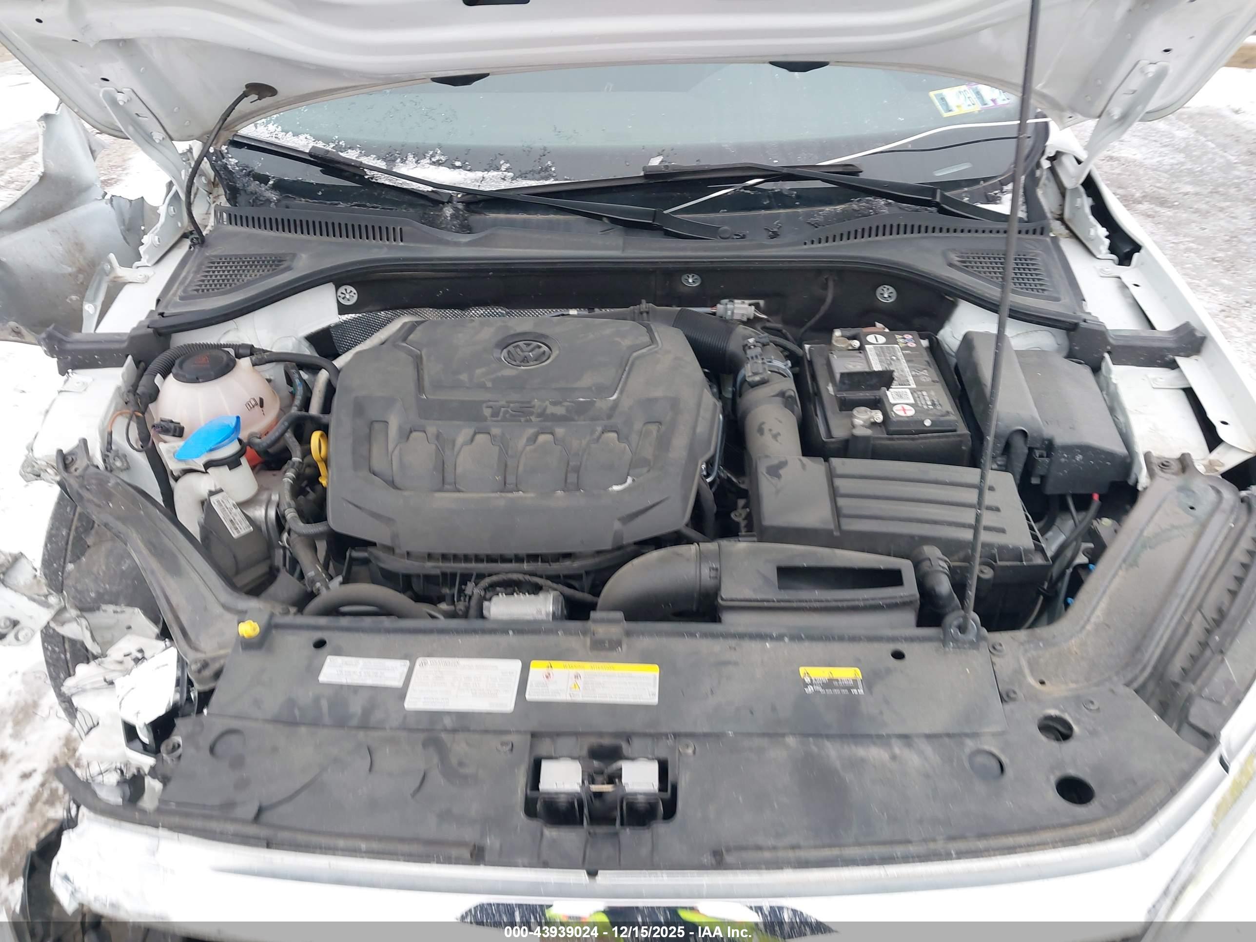 VOLKSWAGEN PASSAT image 10