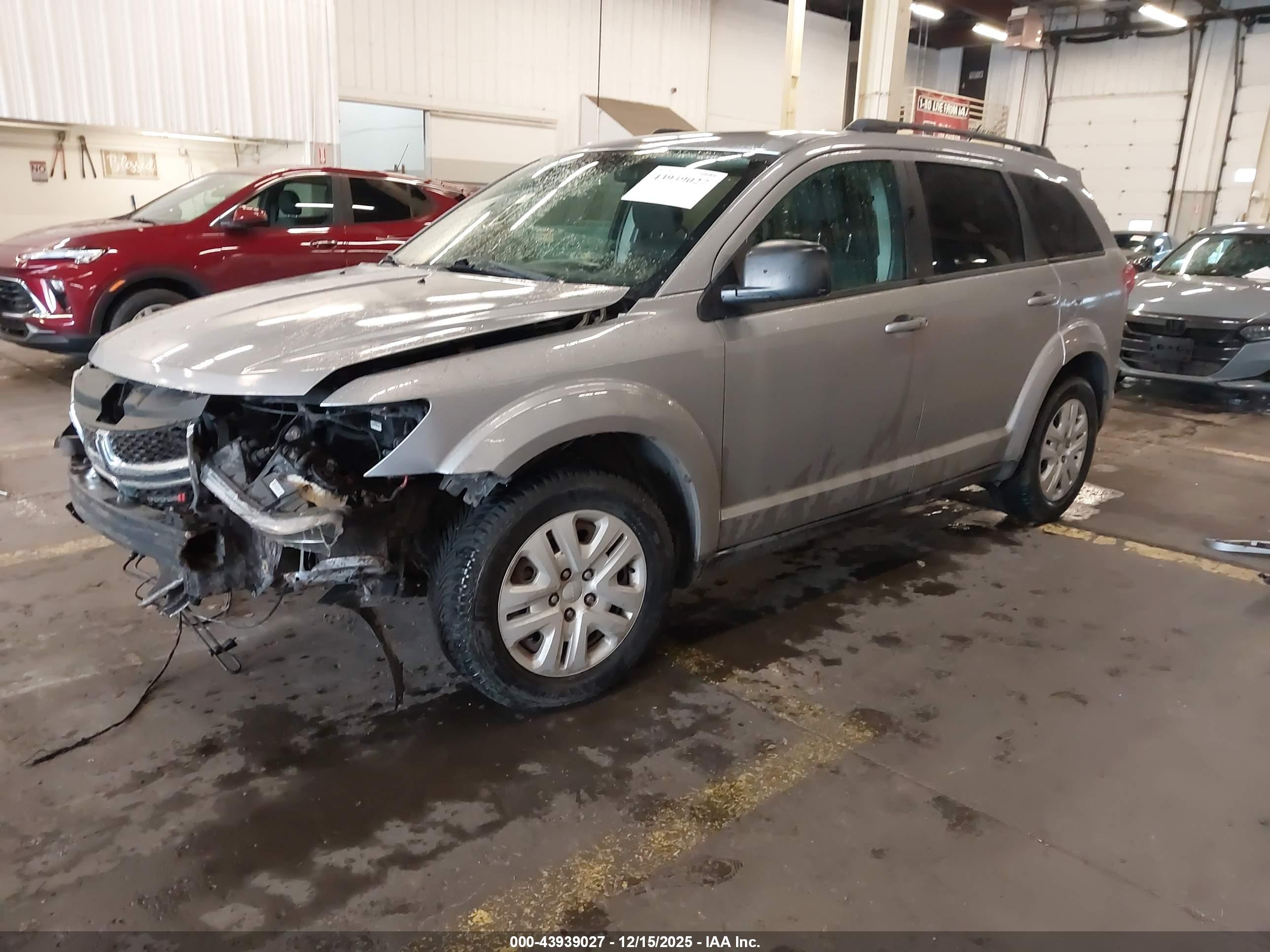 DODGE JOURNEY image 2