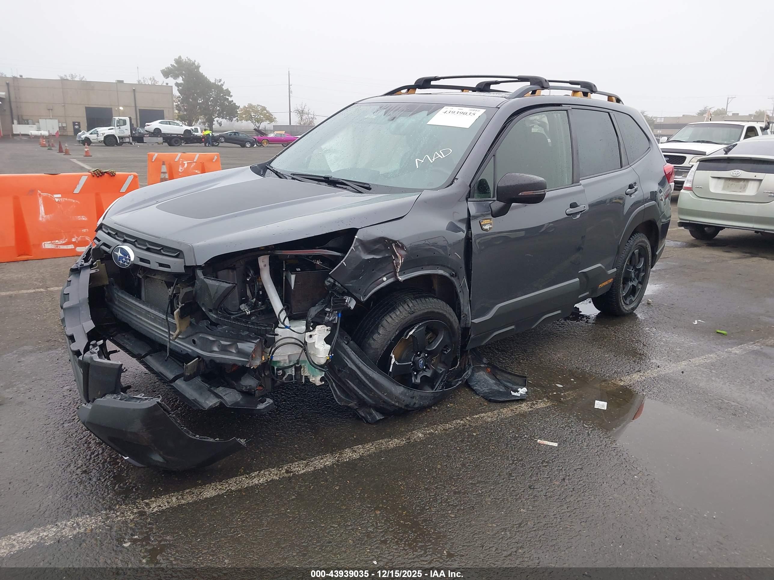 SUBARU FORESTER image 2