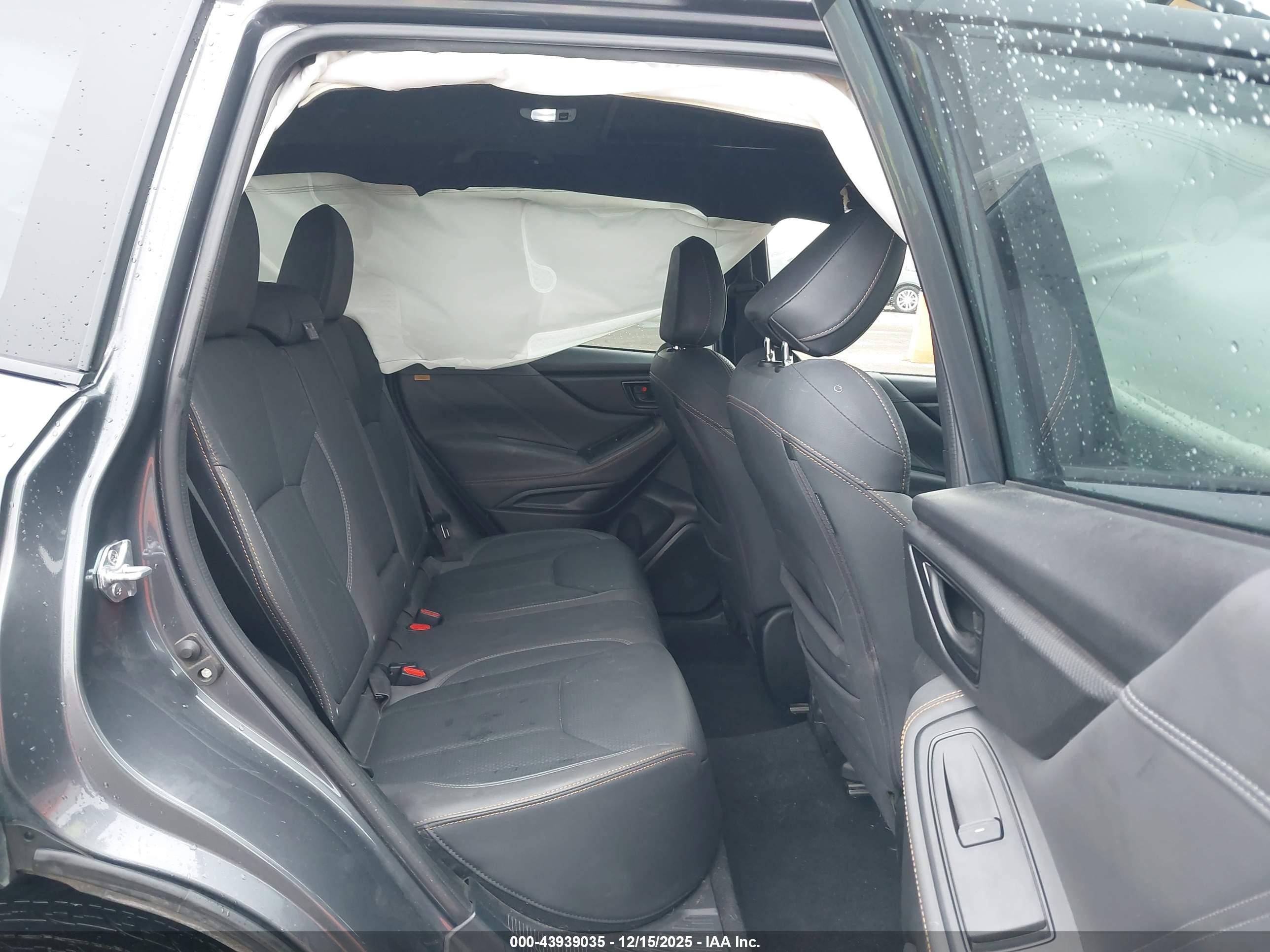 SUBARU FORESTER image 8