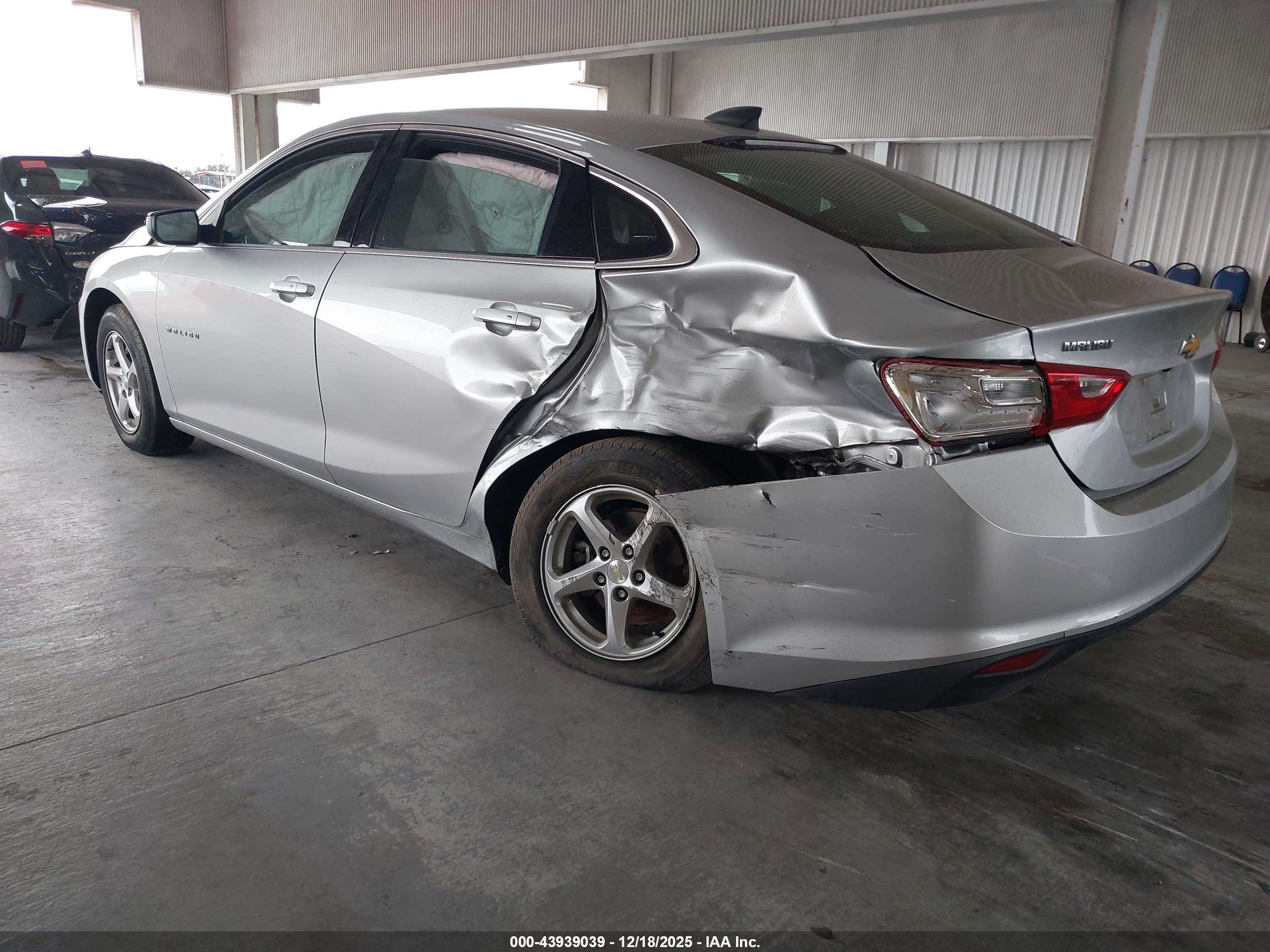 CHEVROLET MALIBU image 3
