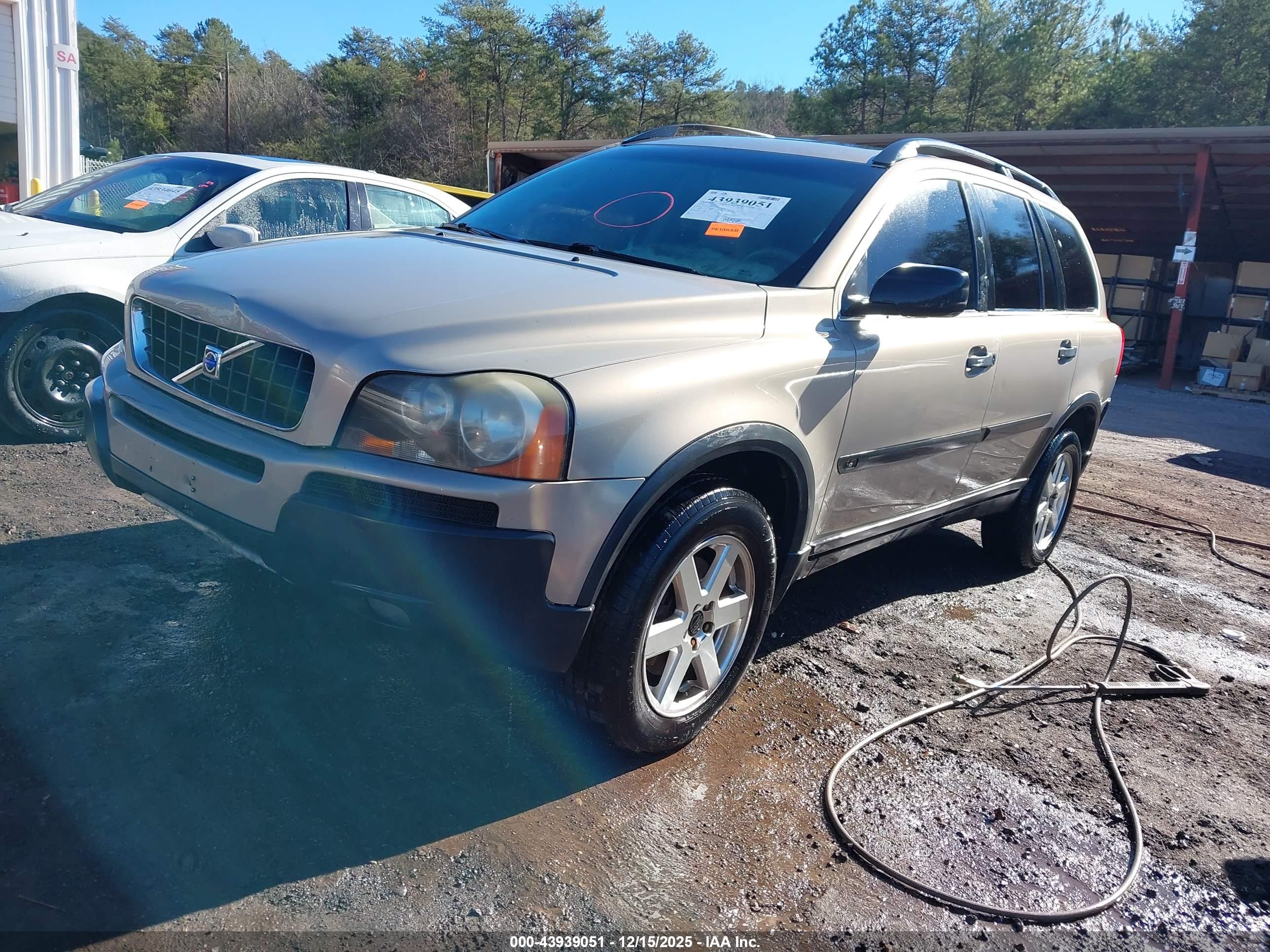 VOLVO XC90 image 2