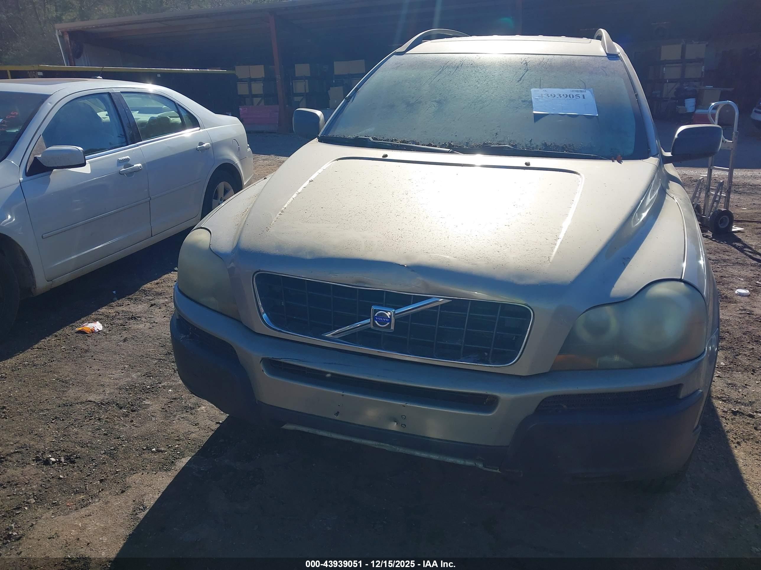 VOLVO XC90 image 6
