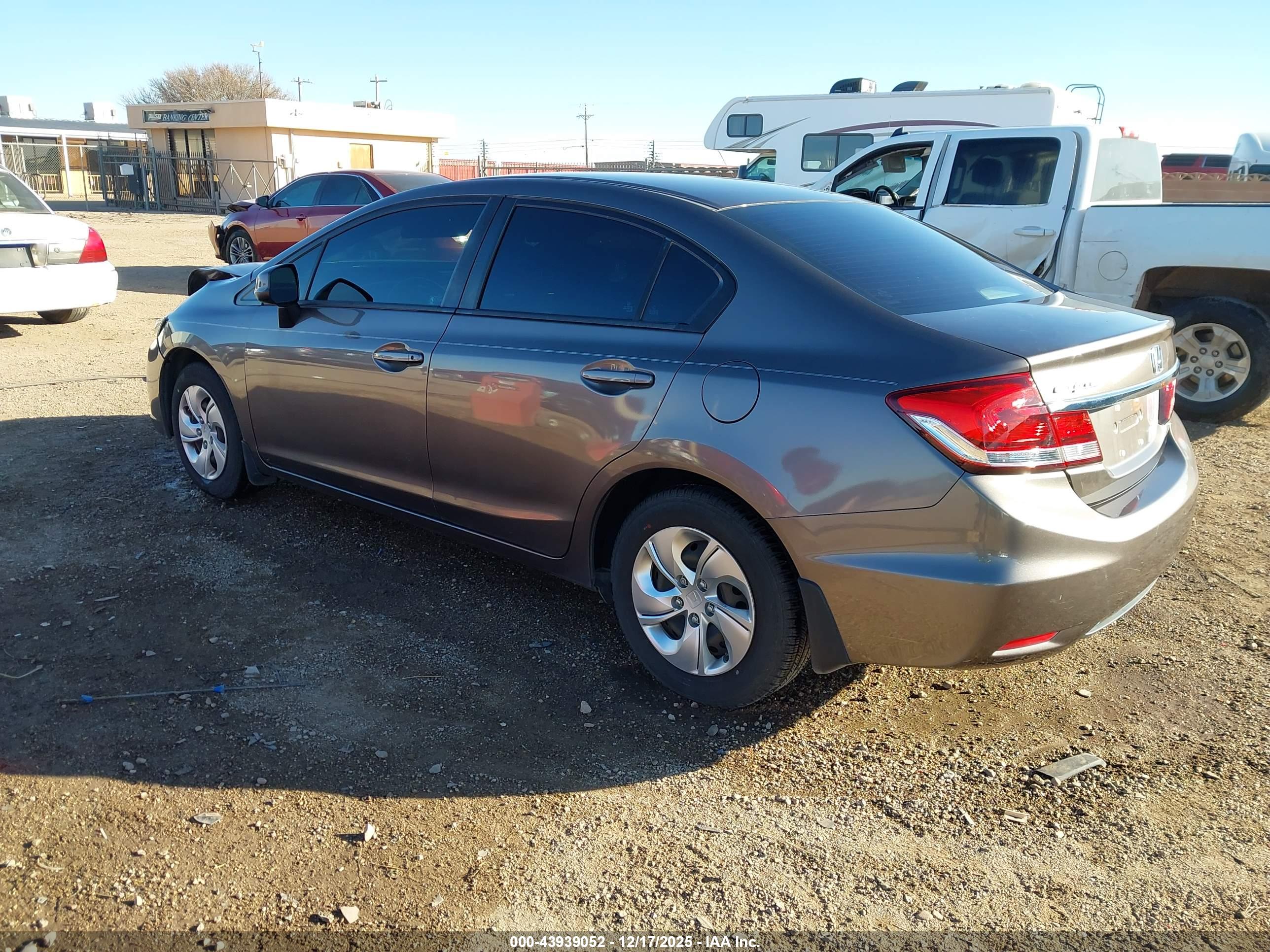 HONDA CIVIC image 3