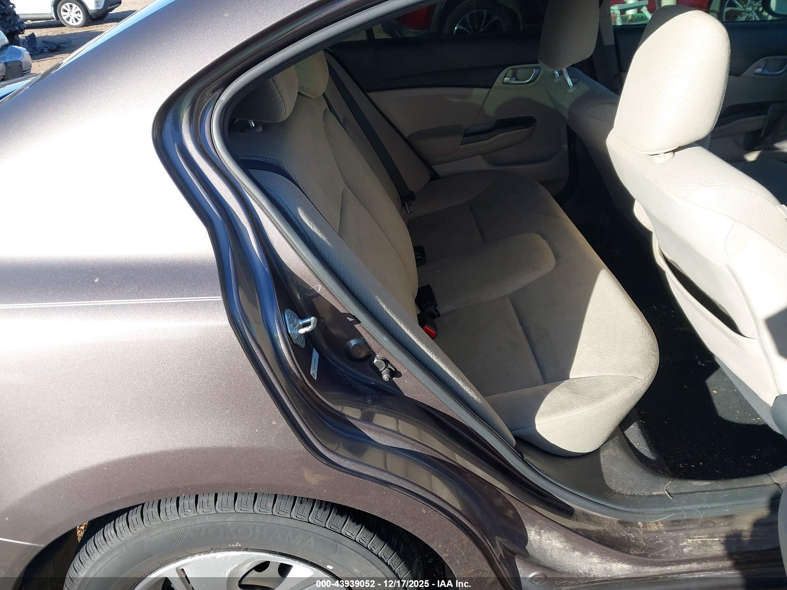 HONDA CIVIC image 8