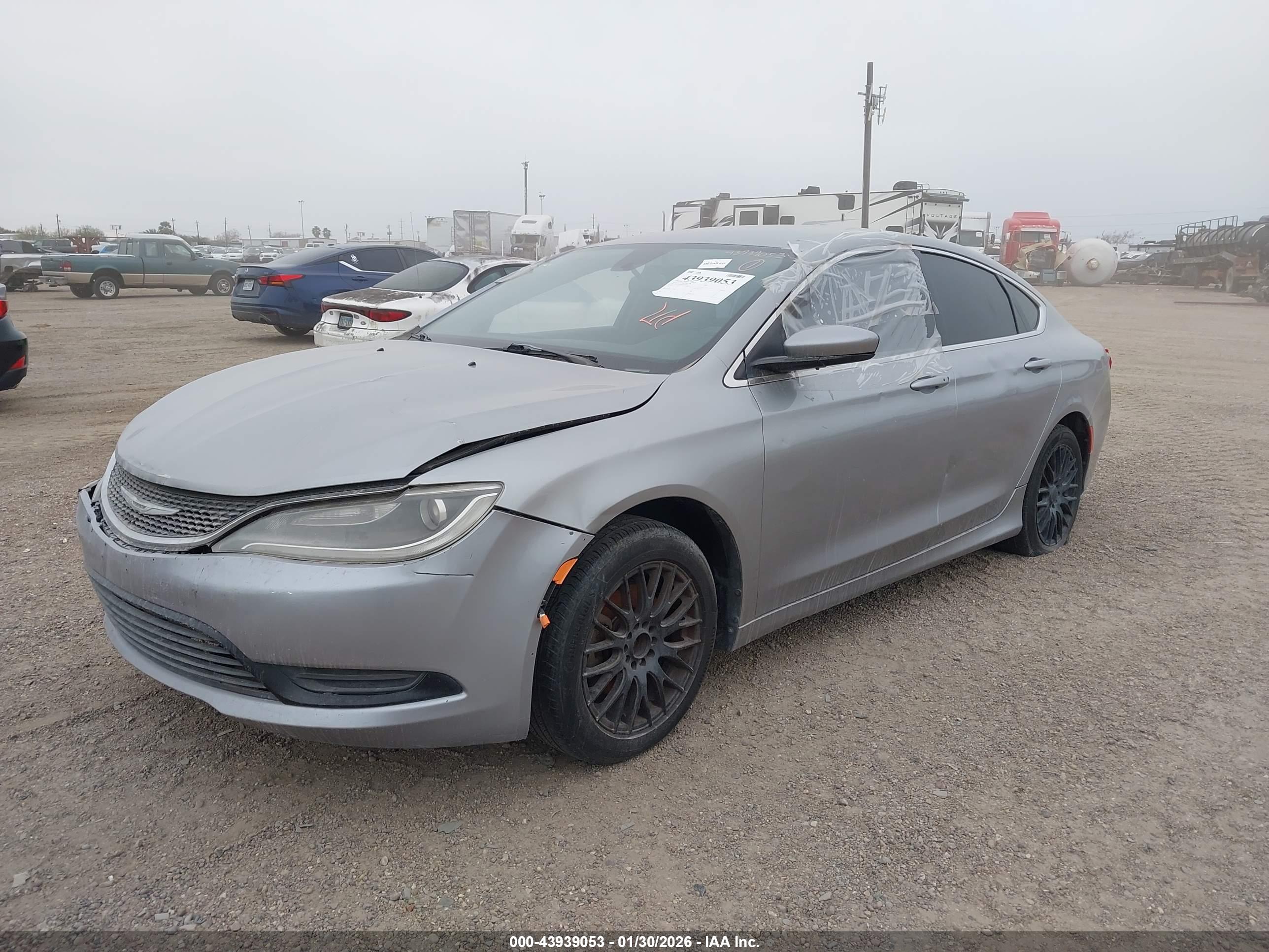 CHRYSLER 200 image 2
