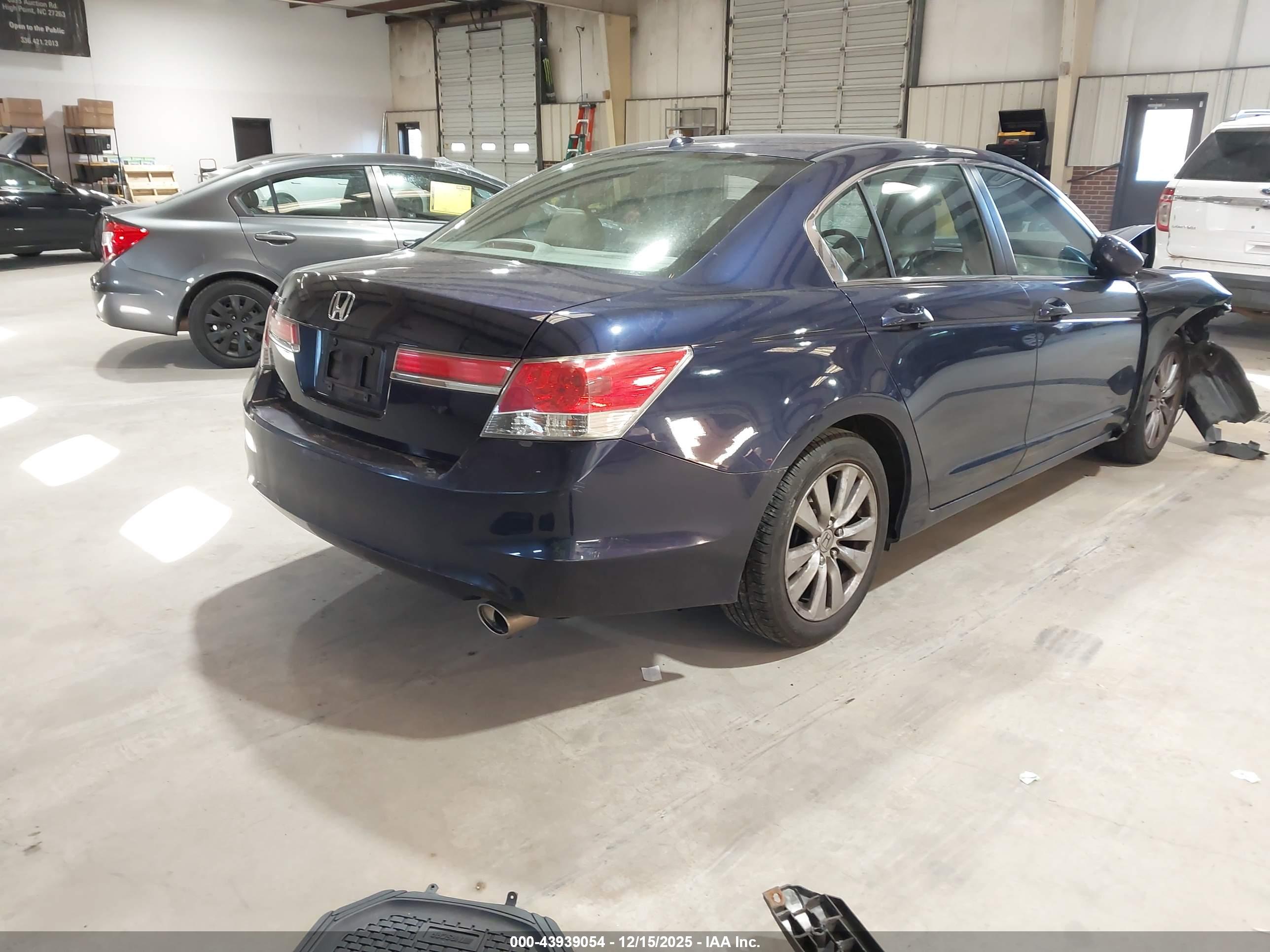 HONDA ACCORD image 4