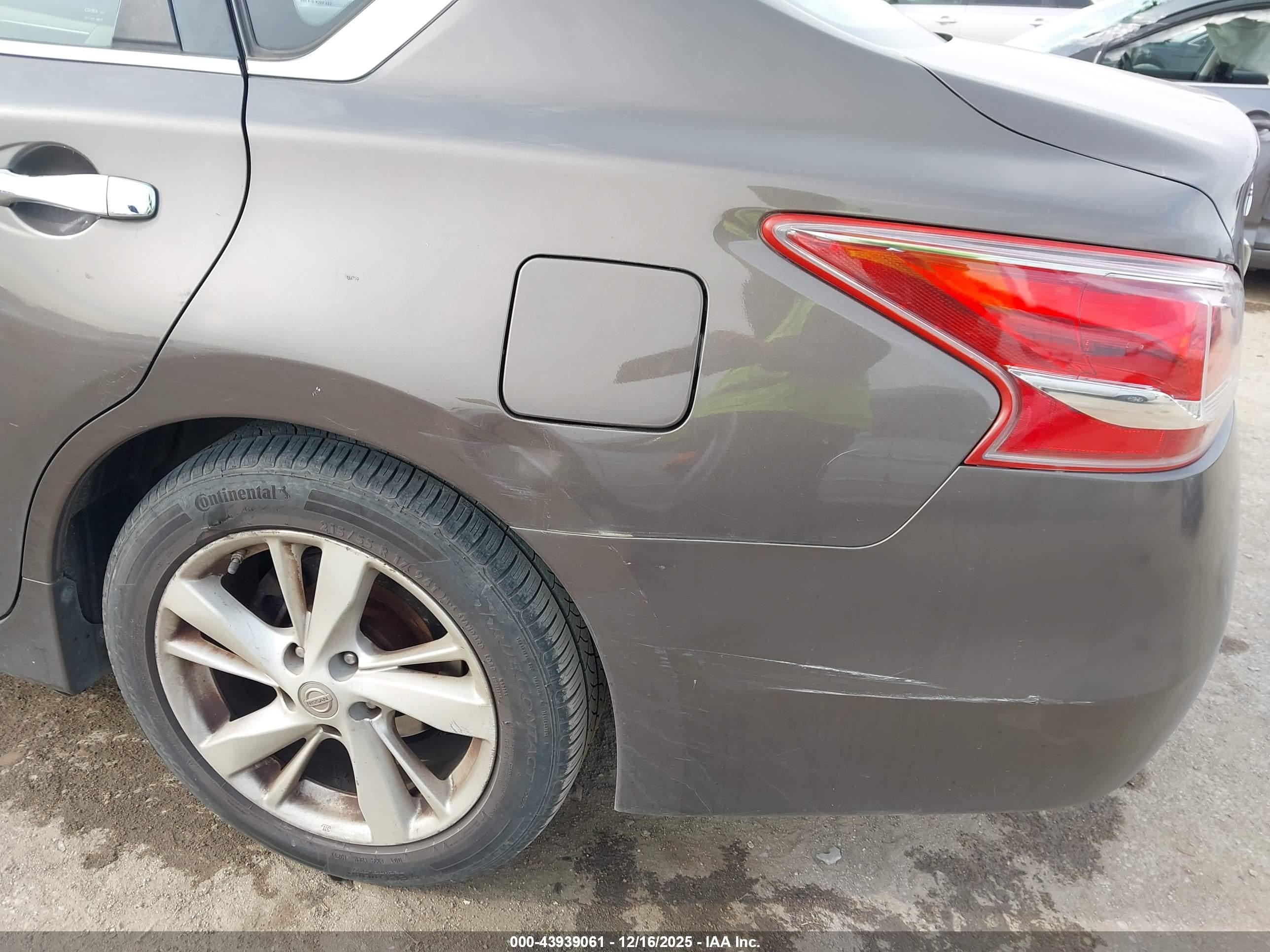 NISSAN ALTIMA image 6