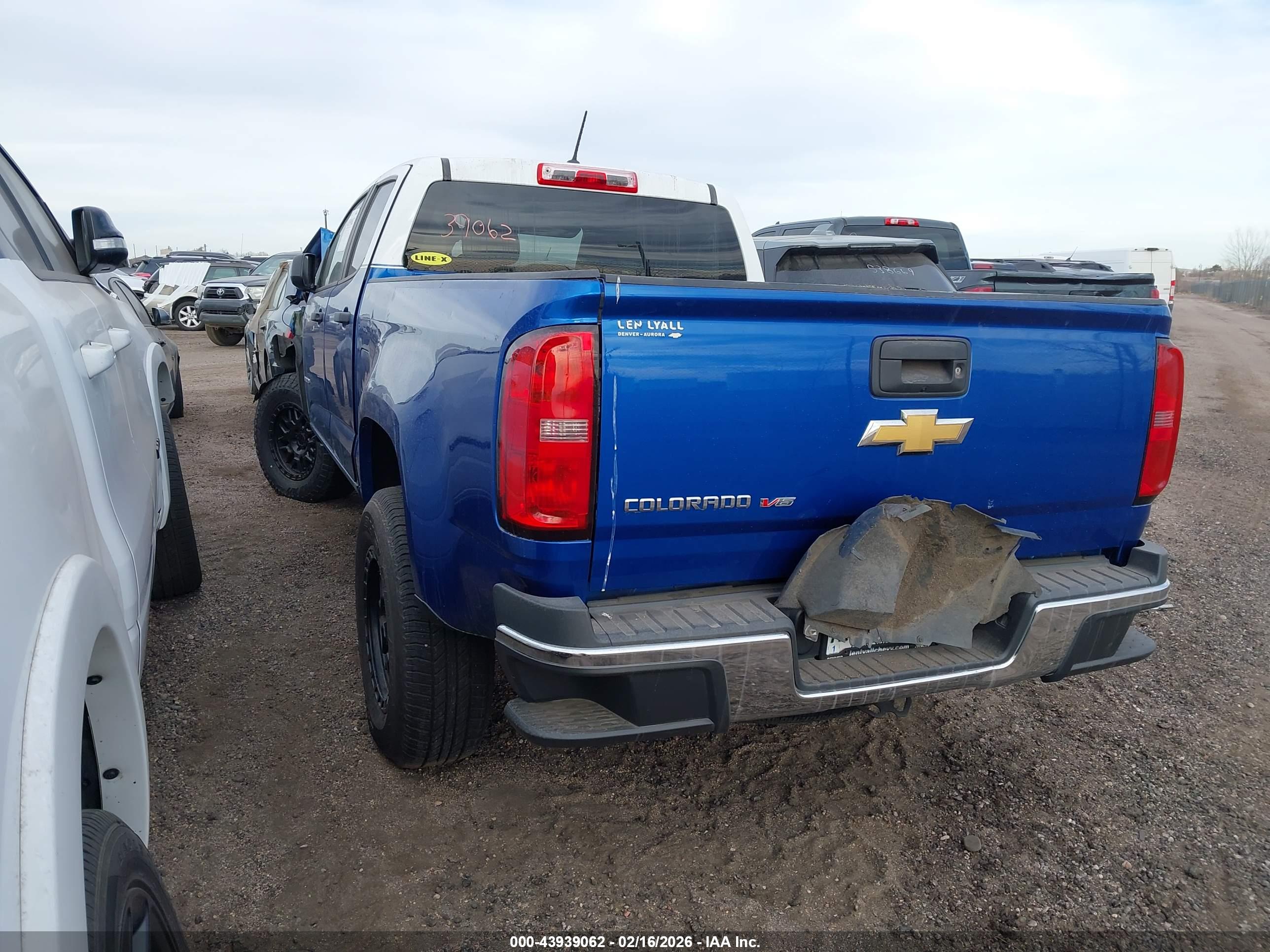 CHEVROLET COLORADO image 3
