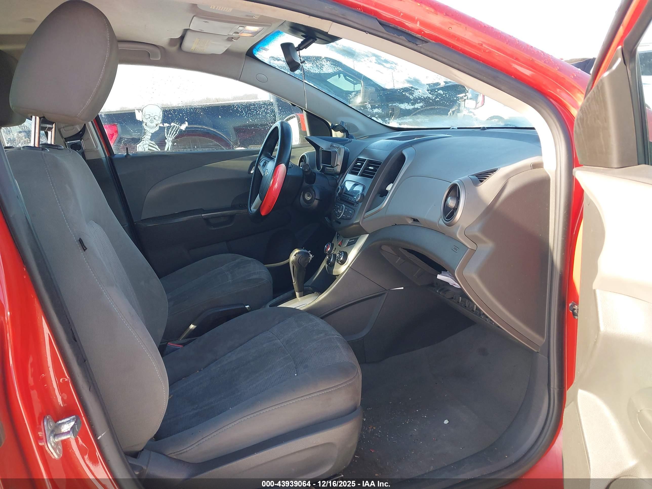 CHEVROLET SONIC image 5