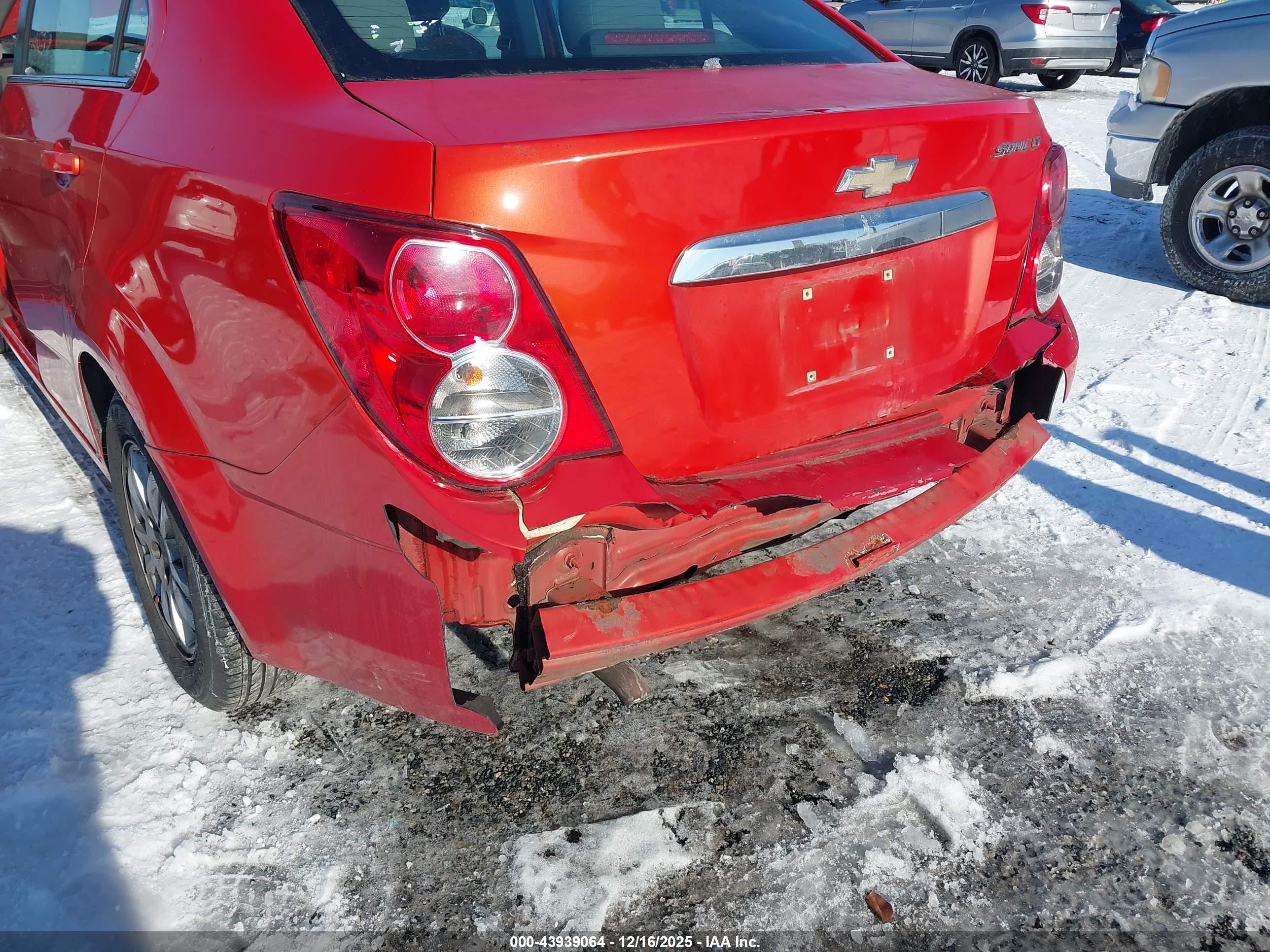 CHEVROLET SONIC image 6