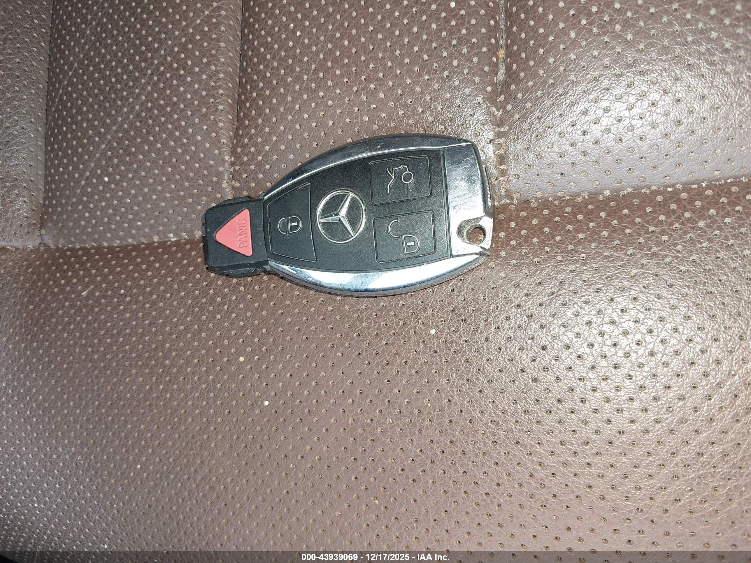 MERCEDES-BENZ E image 11