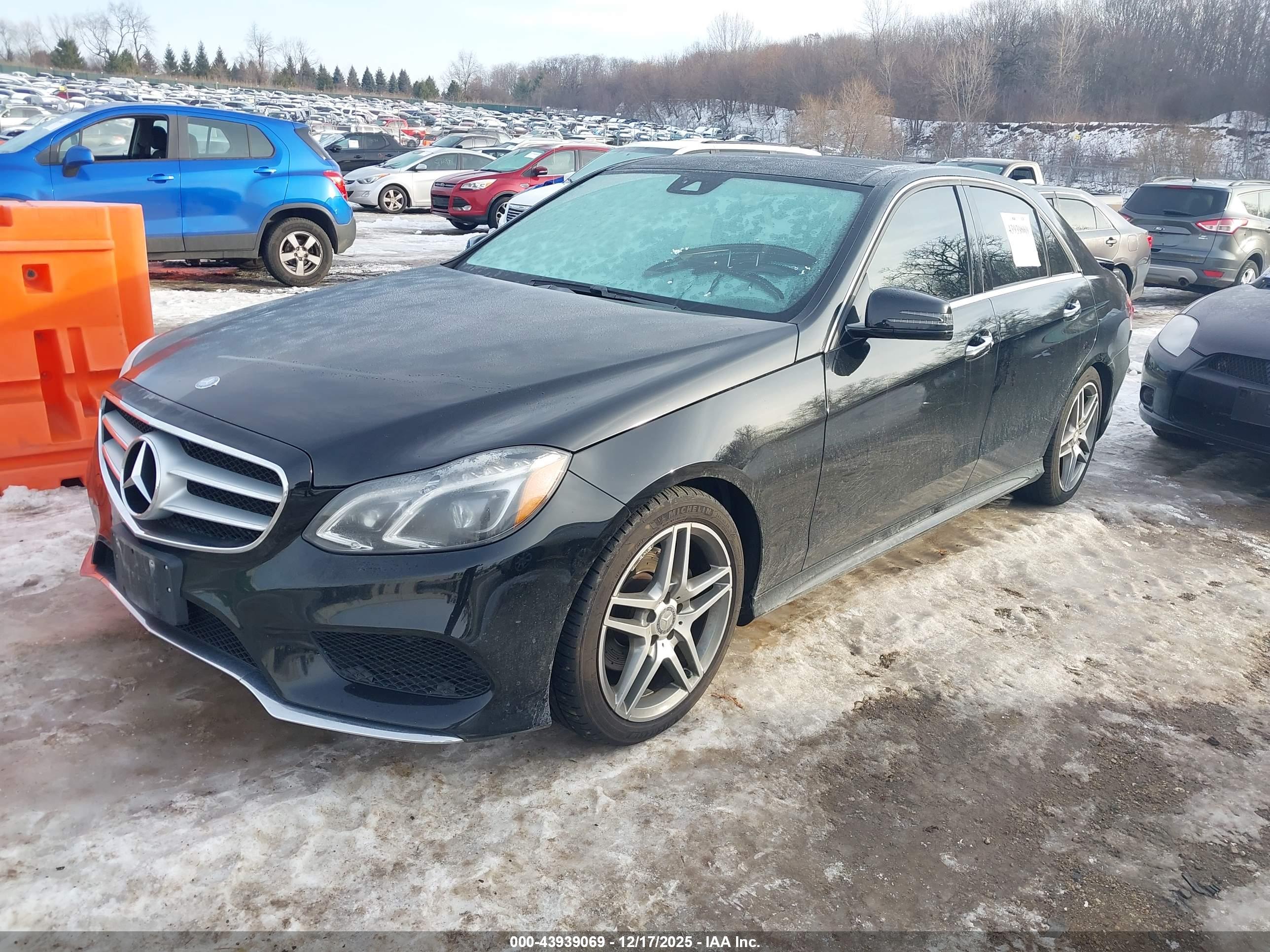 MERCEDES-BENZ E image 2
