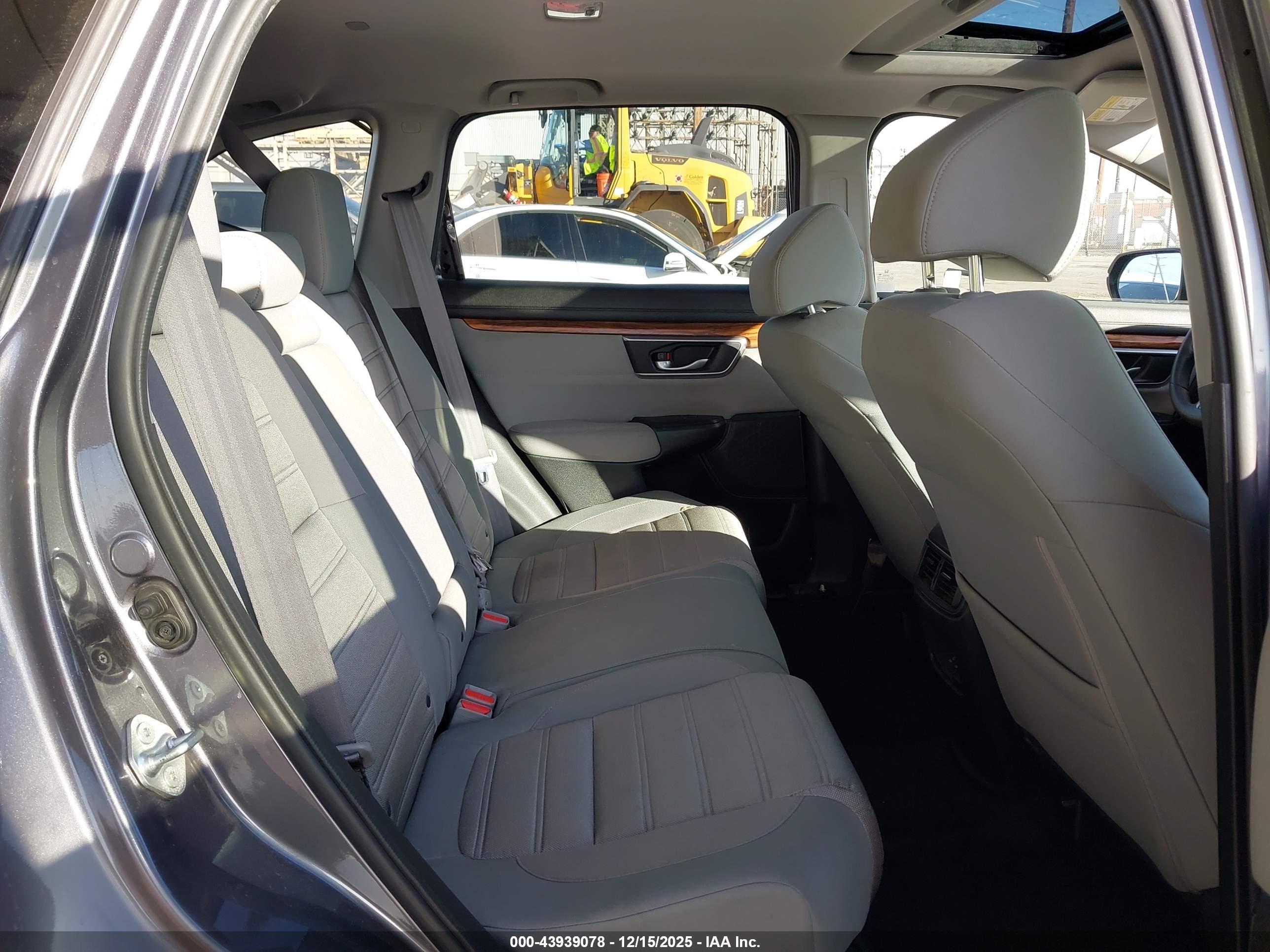 HONDA CR-V image 8