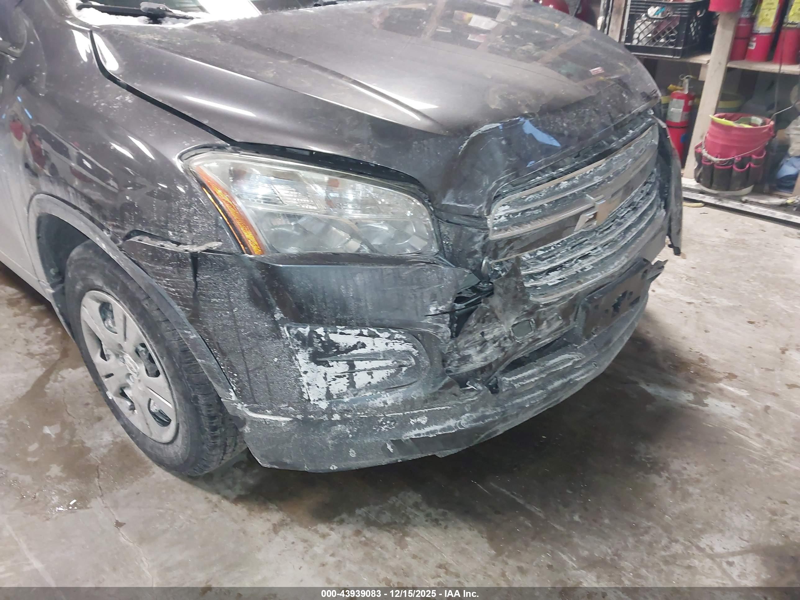CHEVROLET TRAX image 6