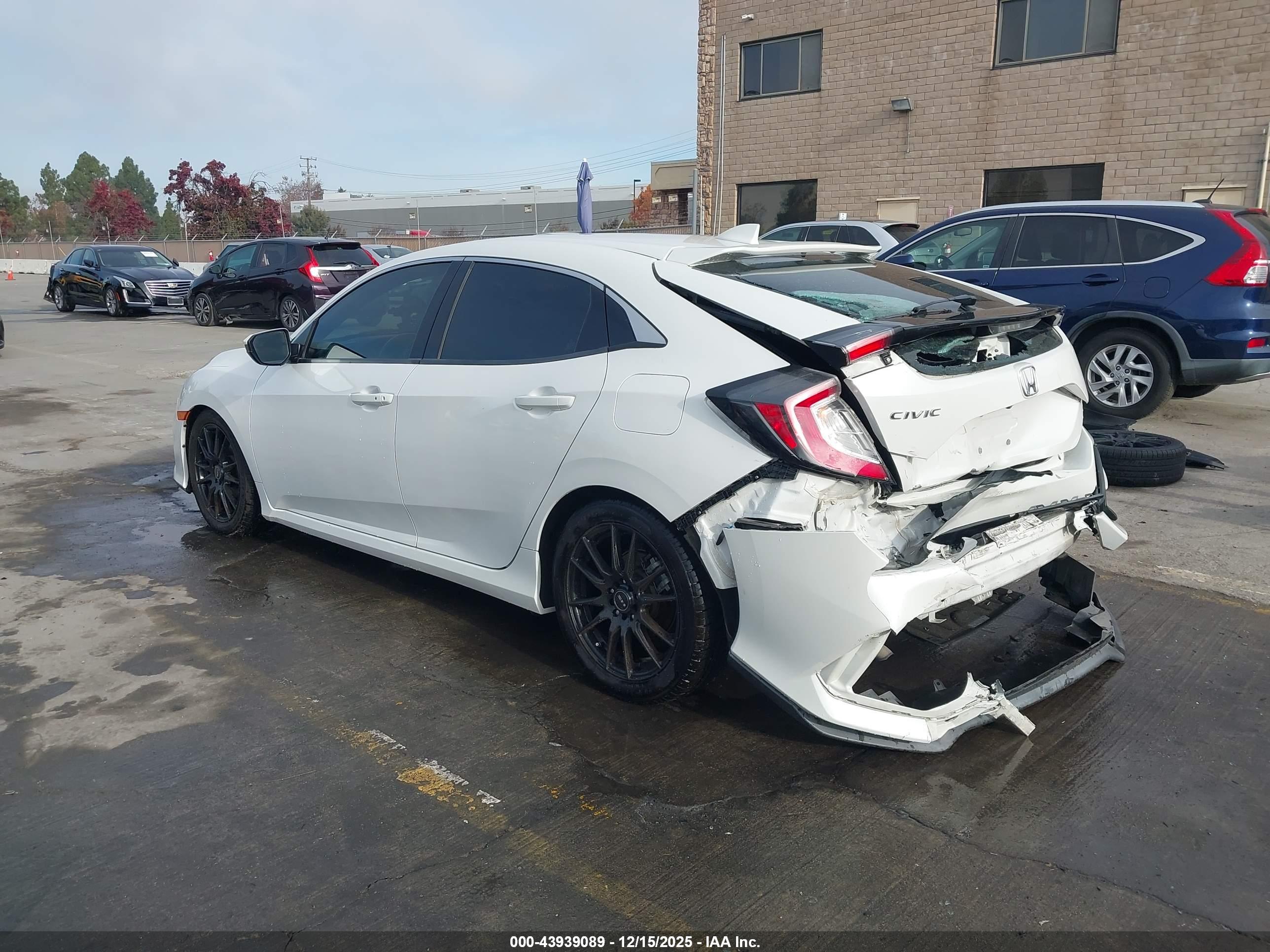 HONDA CIVIC image 3