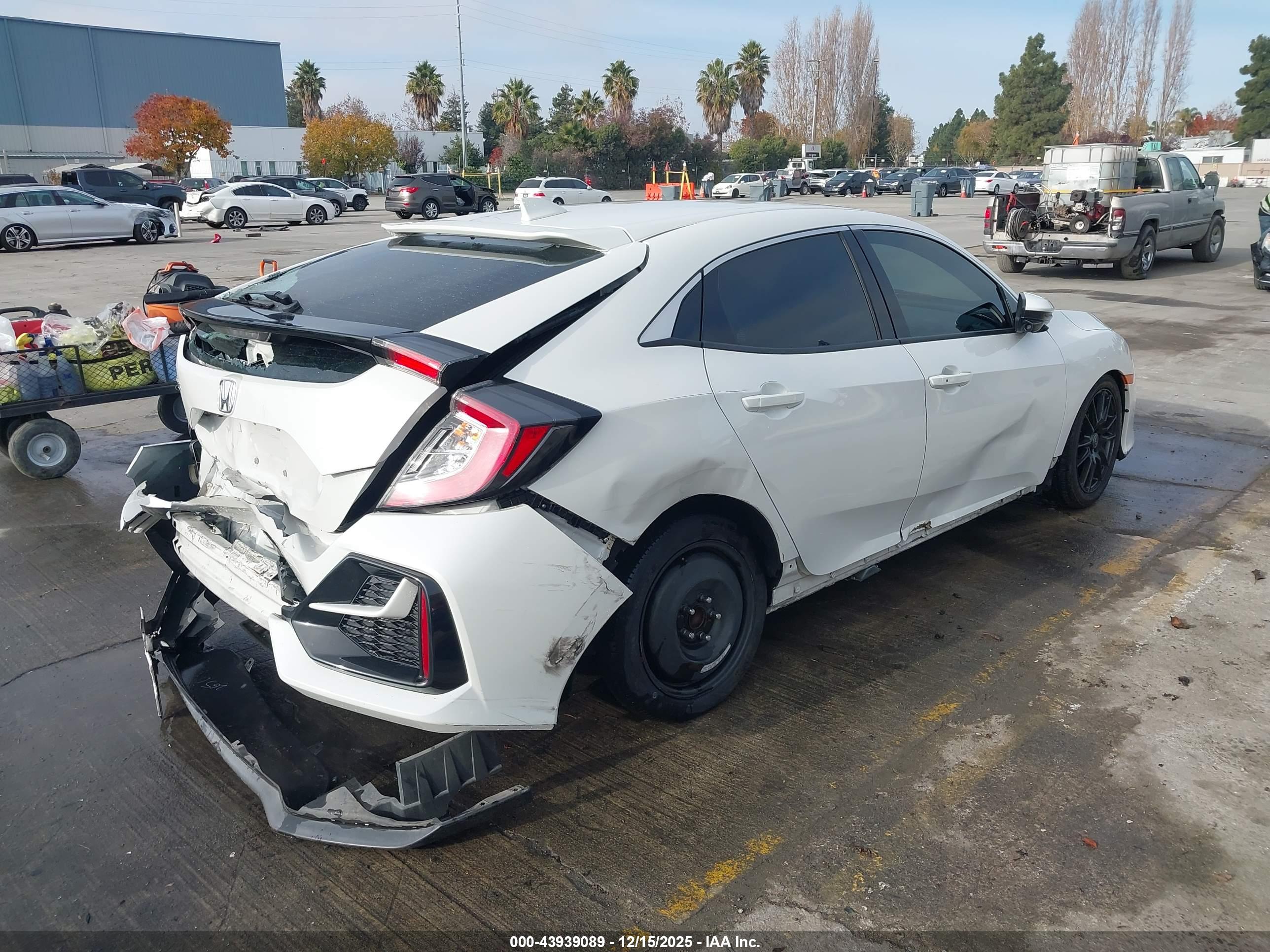 HONDA CIVIC image 4